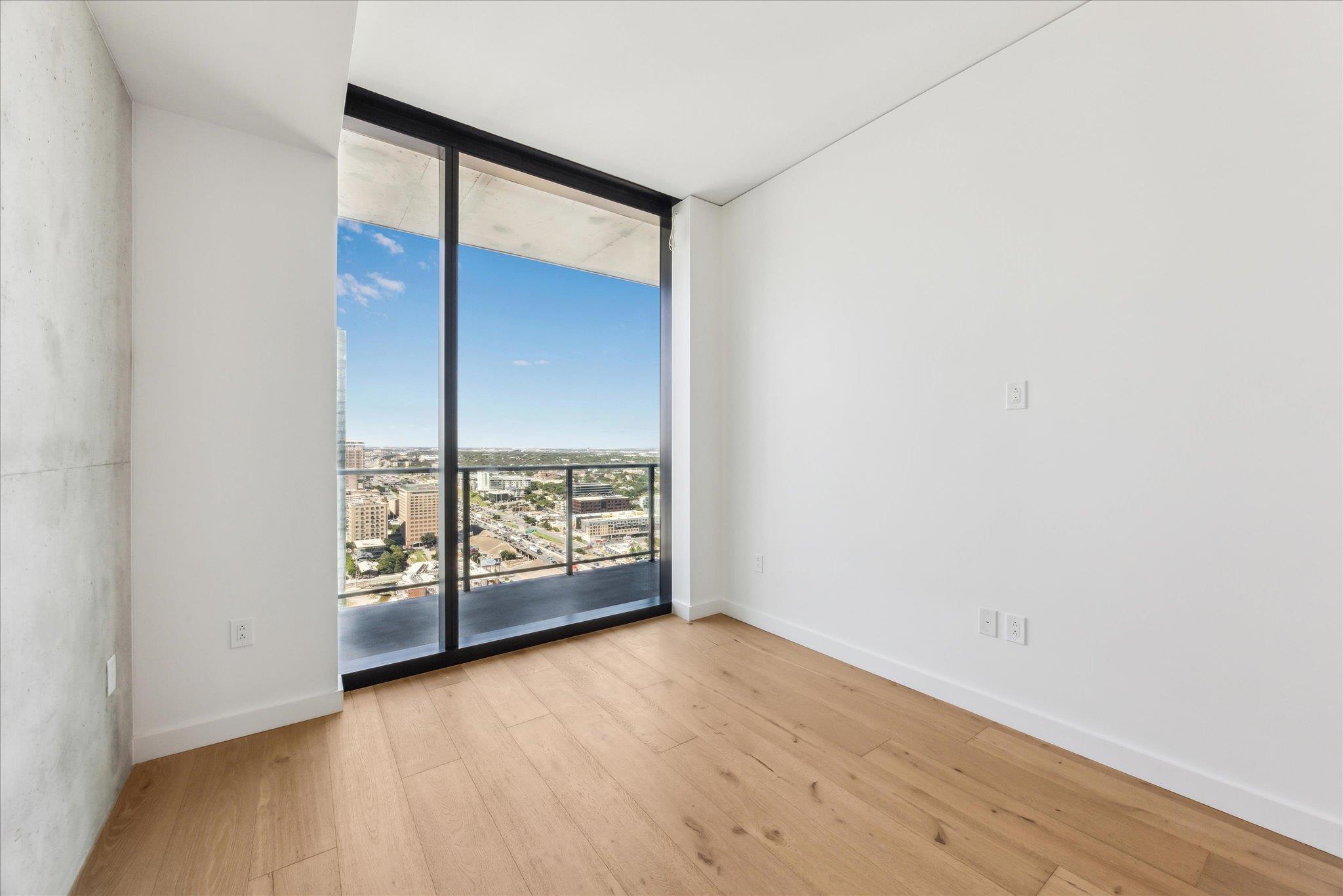 610 Davis St # 3010, Austin, TX 78701