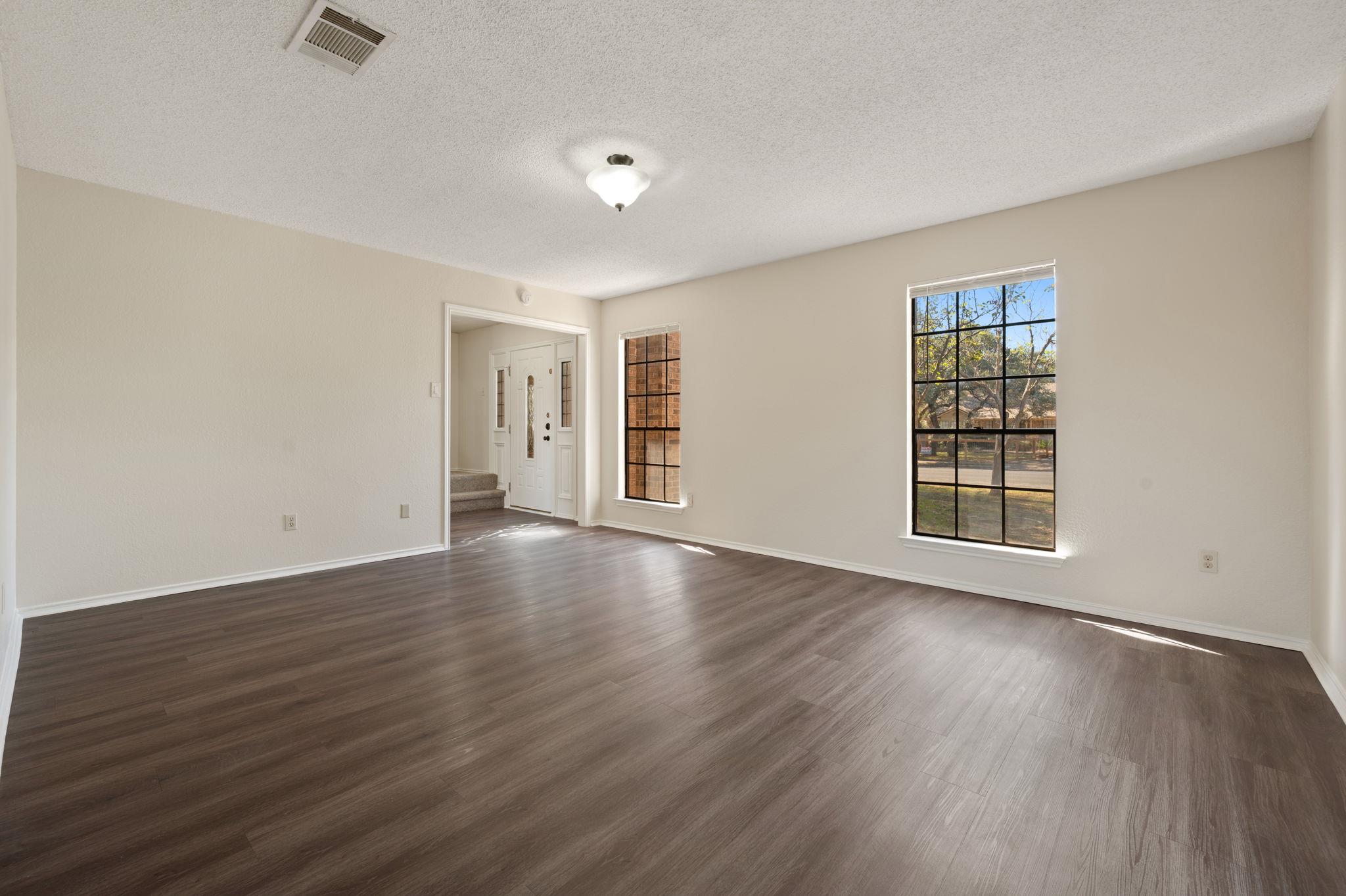 12703 Oro Valley Trl, Austin, TX 78729