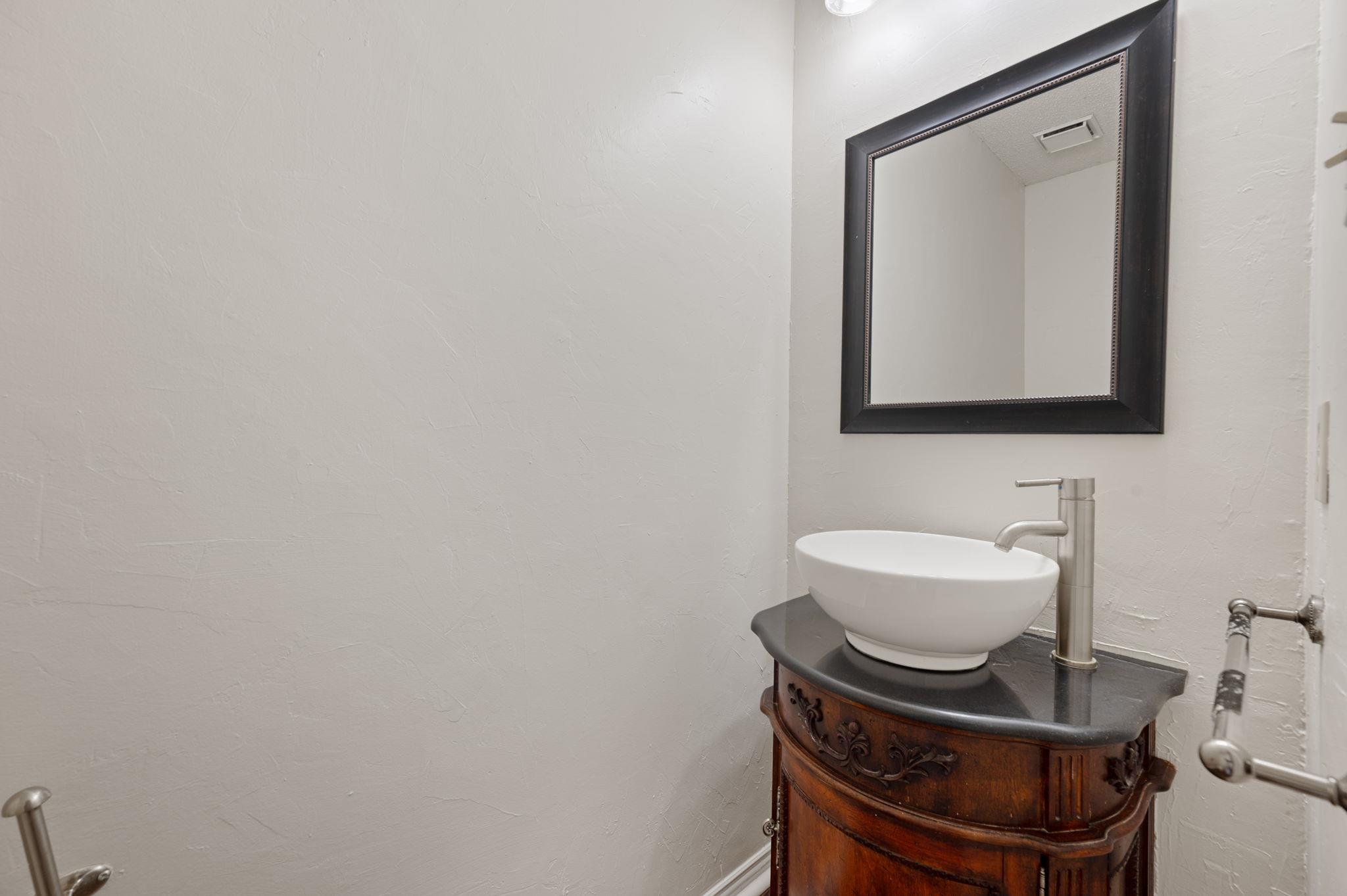 12703 Oro Valley Trl, Austin, TX 78729