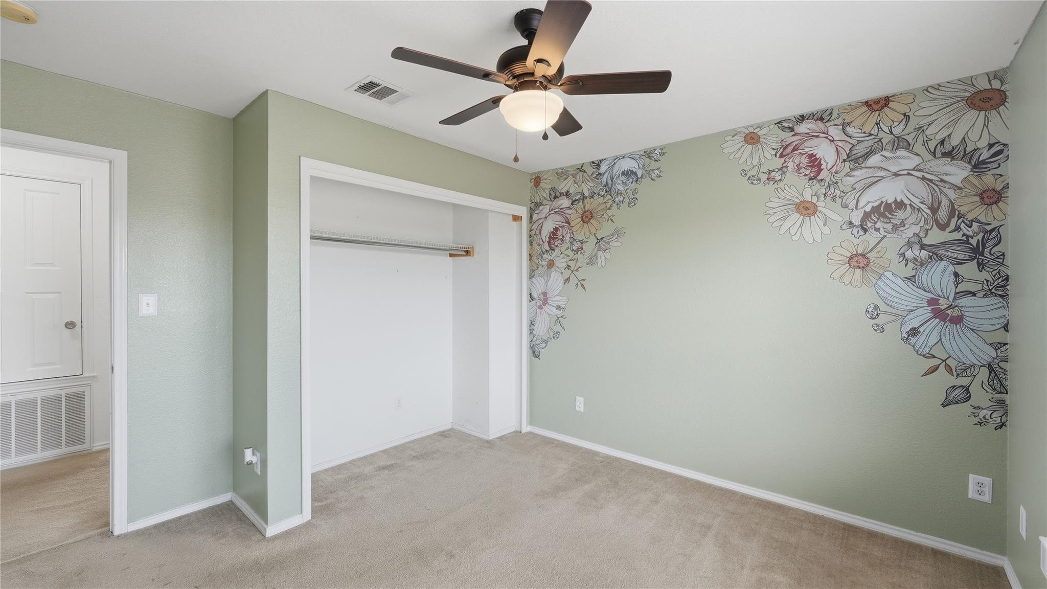 585 Siebert Dr, Kyle, TX 78640