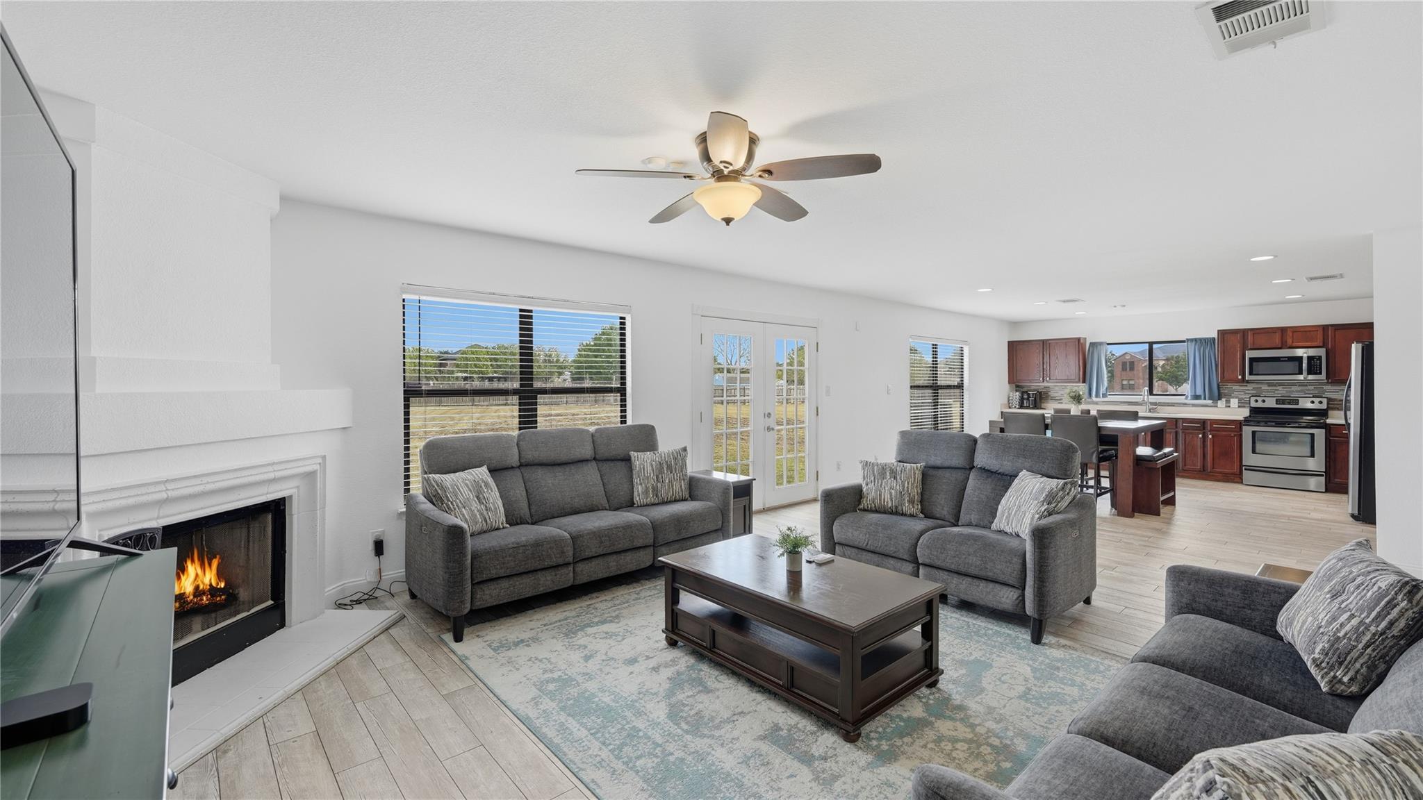 585 Siebert Dr, Kyle, TX 78640