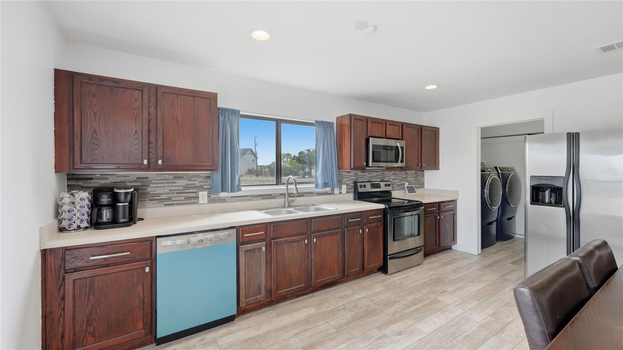 585 Siebert Dr, Kyle, TX 78640