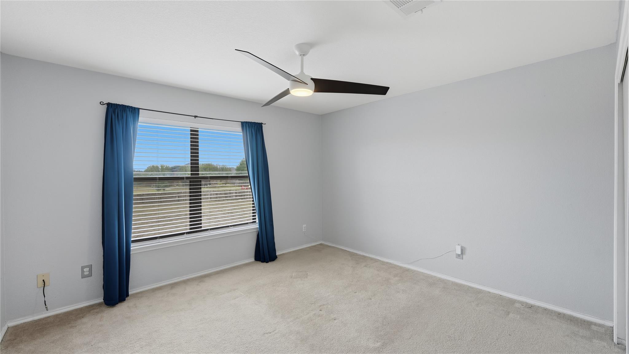 585 Siebert Dr, Kyle, TX 78640