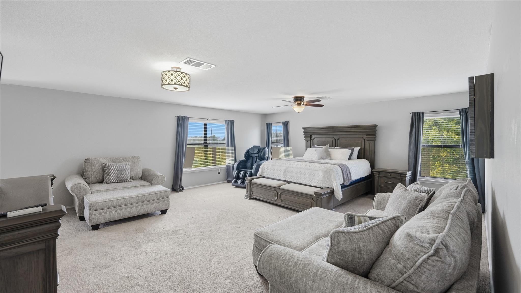 585 Siebert Dr, Kyle, TX 78640