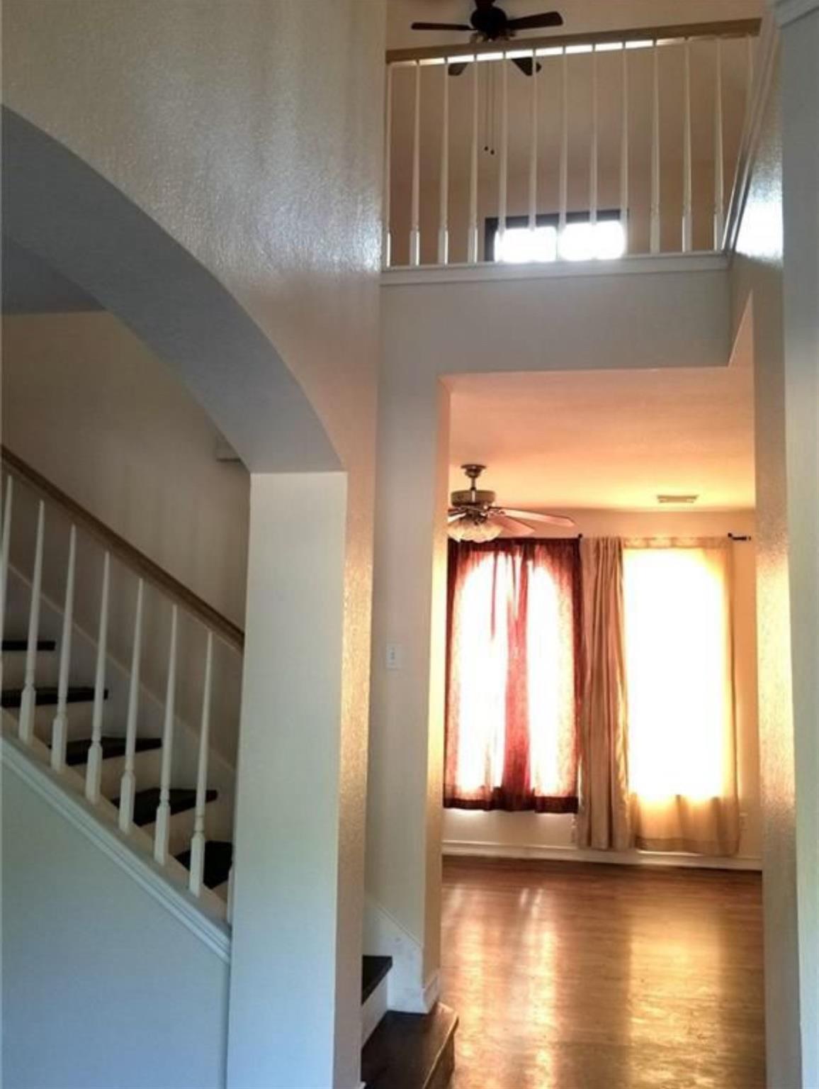 406 Settlers Valley Dr, Pflugerville, TX 78660