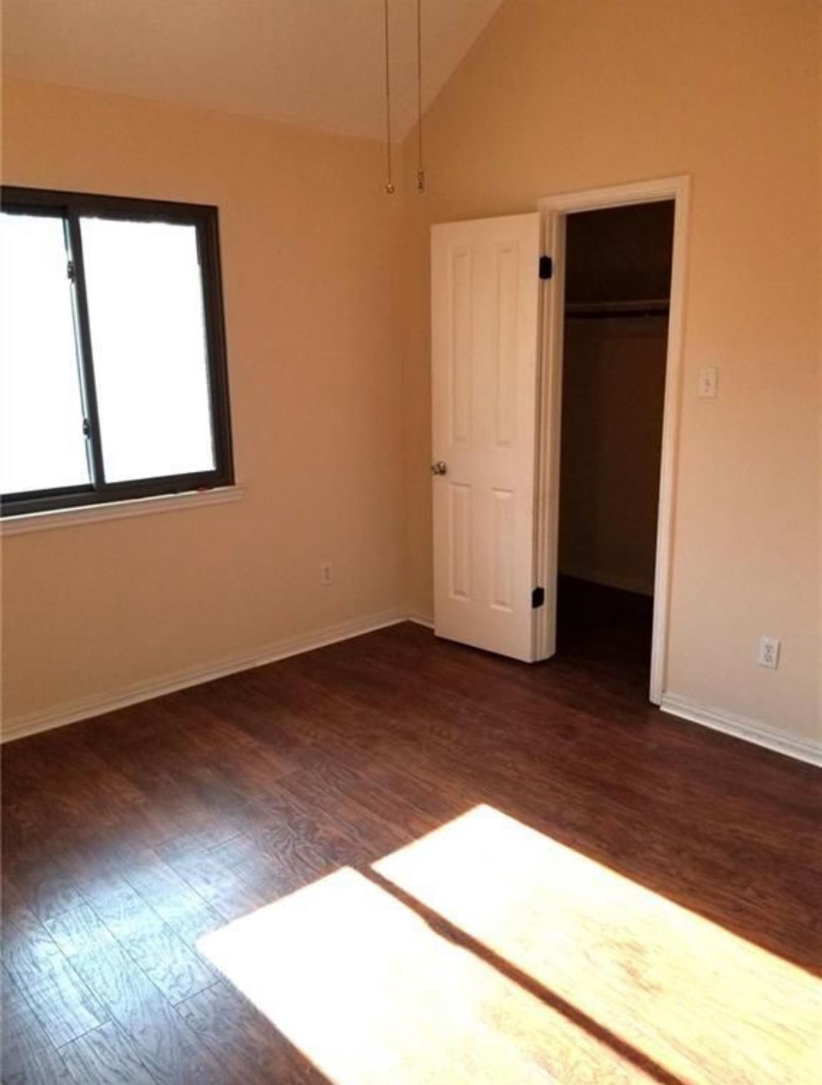 406 Settlers Valley Dr, Pflugerville, TX 78660