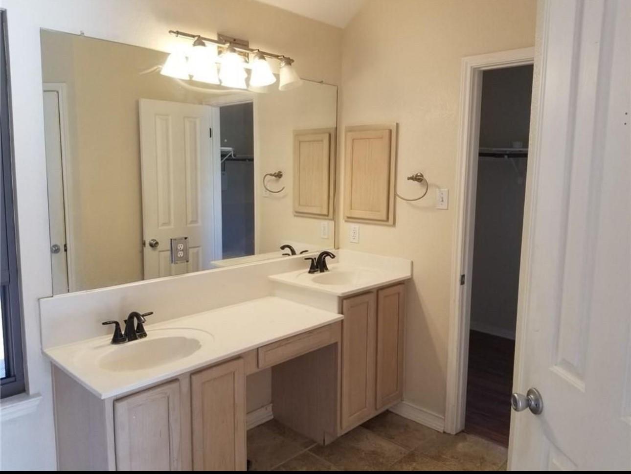 406 Settlers Valley Dr, Pflugerville, TX 78660