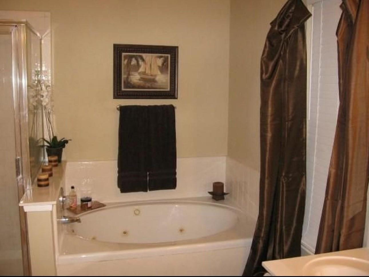 406 Settlers Valley Dr, Pflugerville, TX 78660