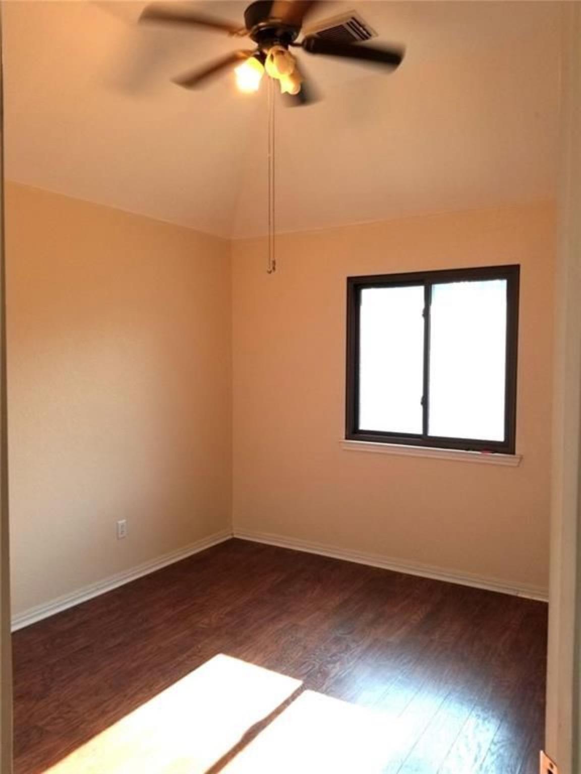 406 Settlers Valley Dr, Pflugerville, TX 78660