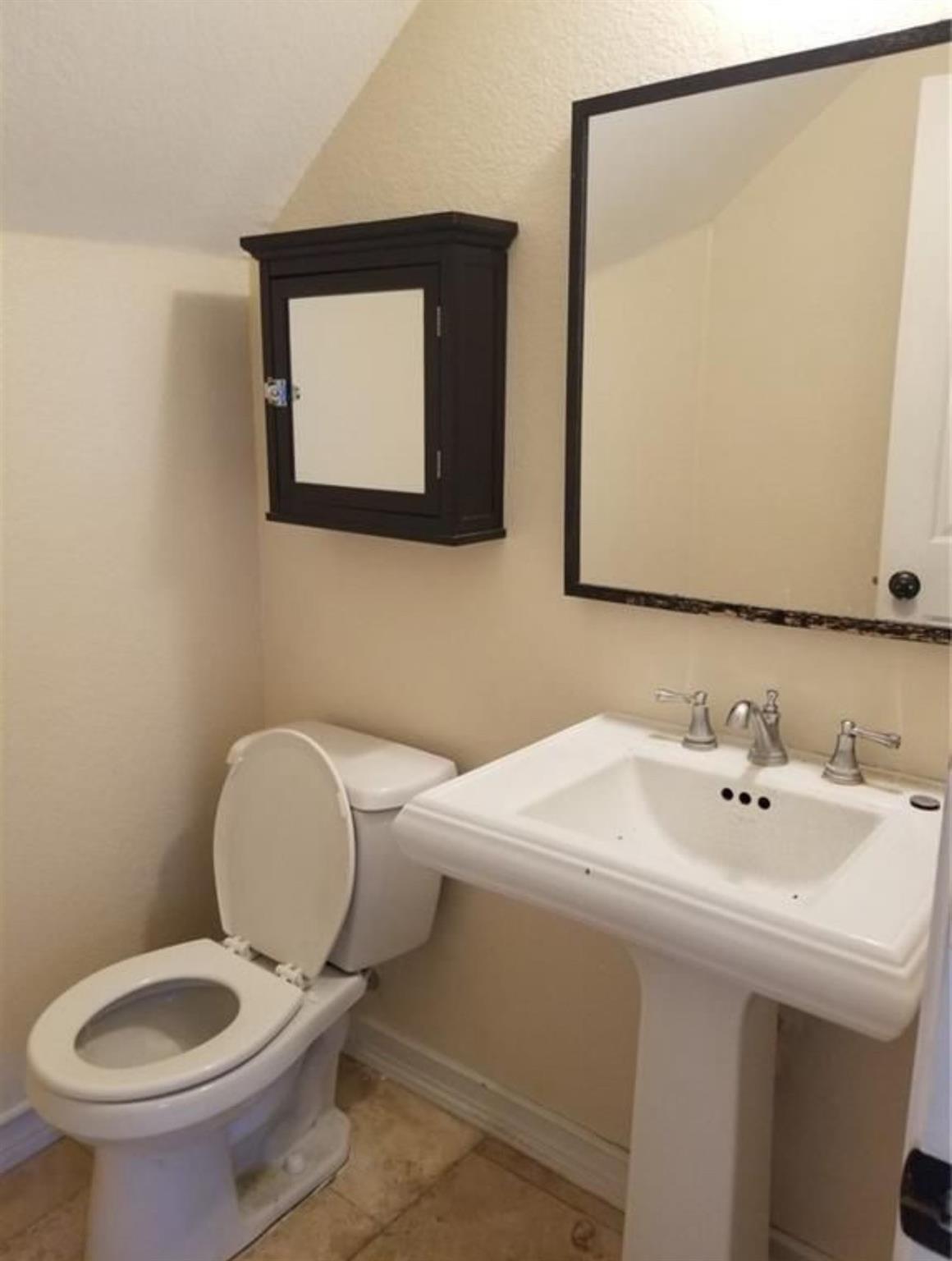 406 Settlers Valley Dr, Pflugerville, TX 78660