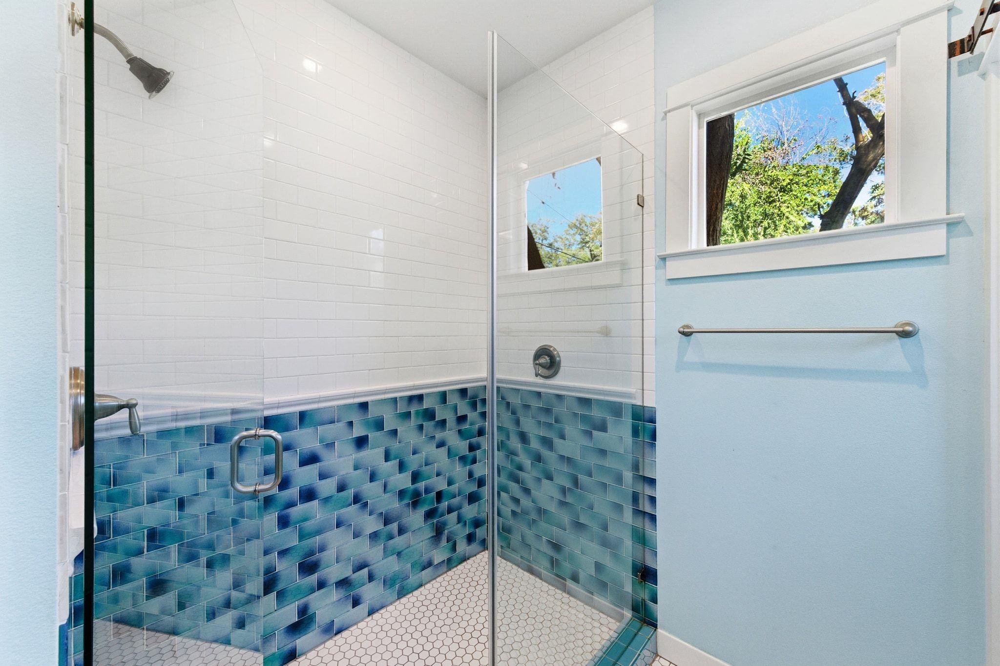 1122 Tillery St, Austin, TX 78702