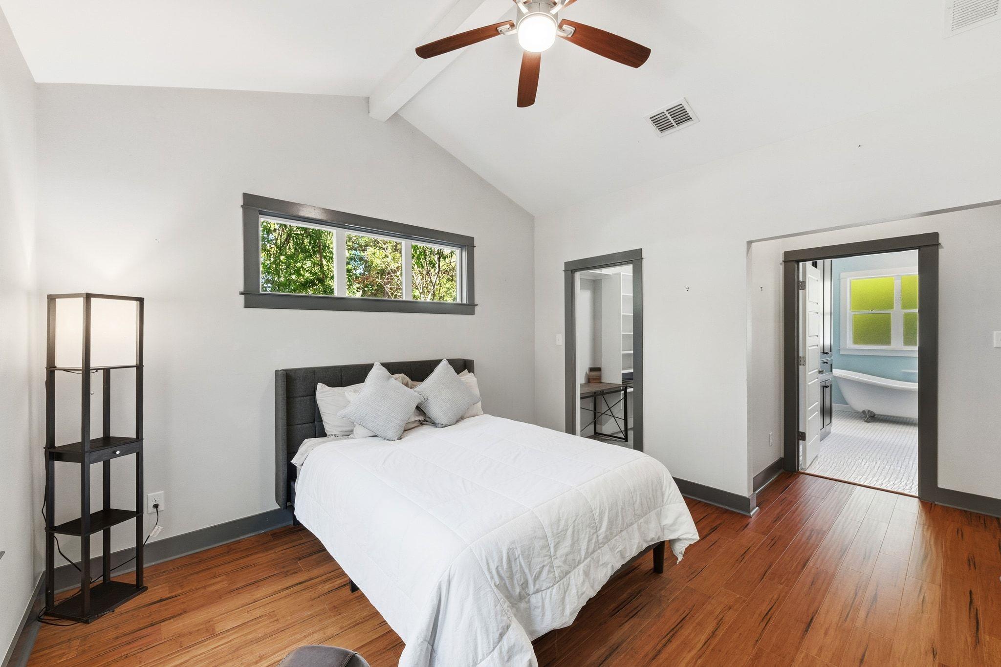 1122 Tillery St, Austin, TX 78702