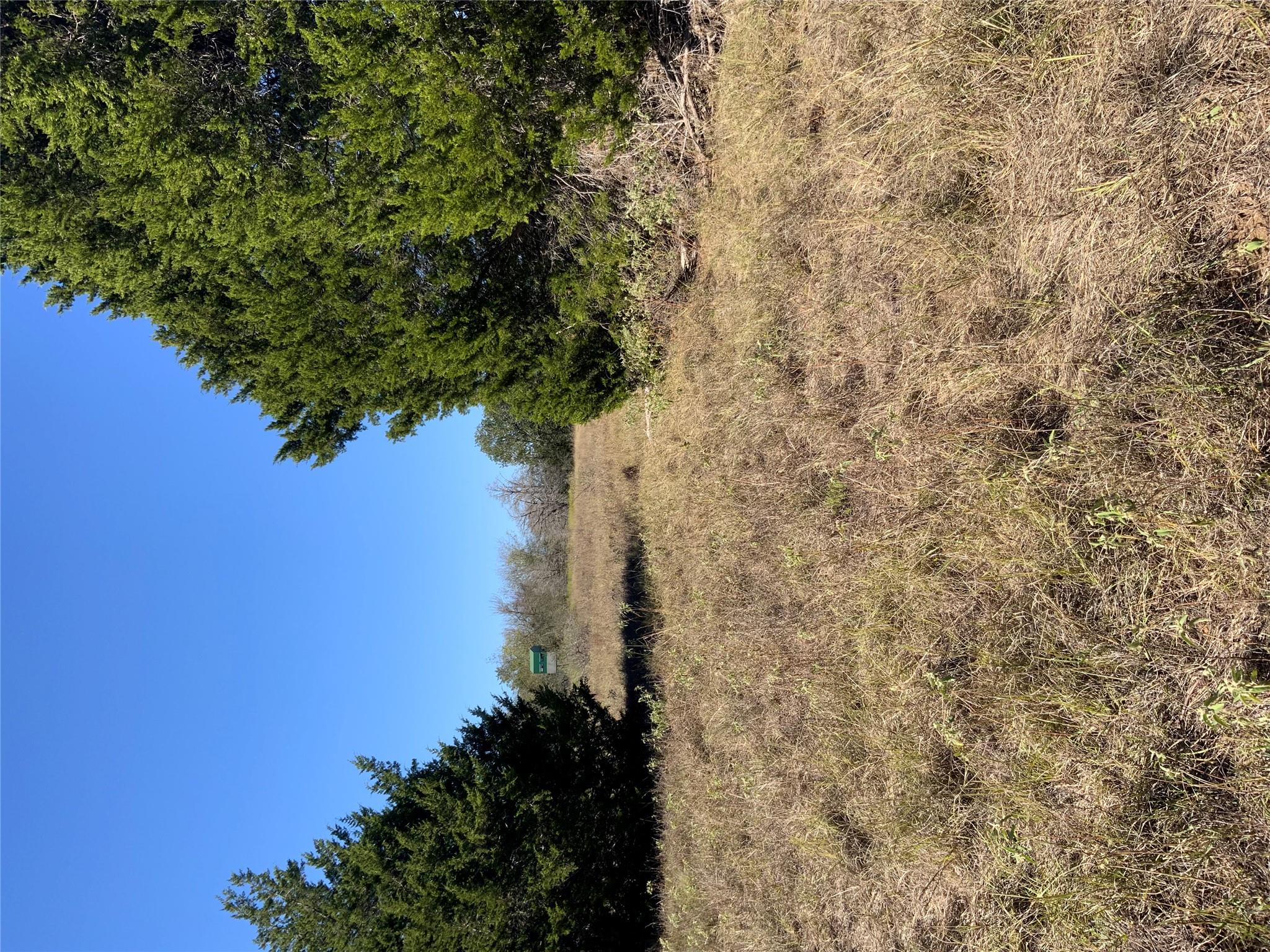 000 County Road 304, Lexington, TX 78947