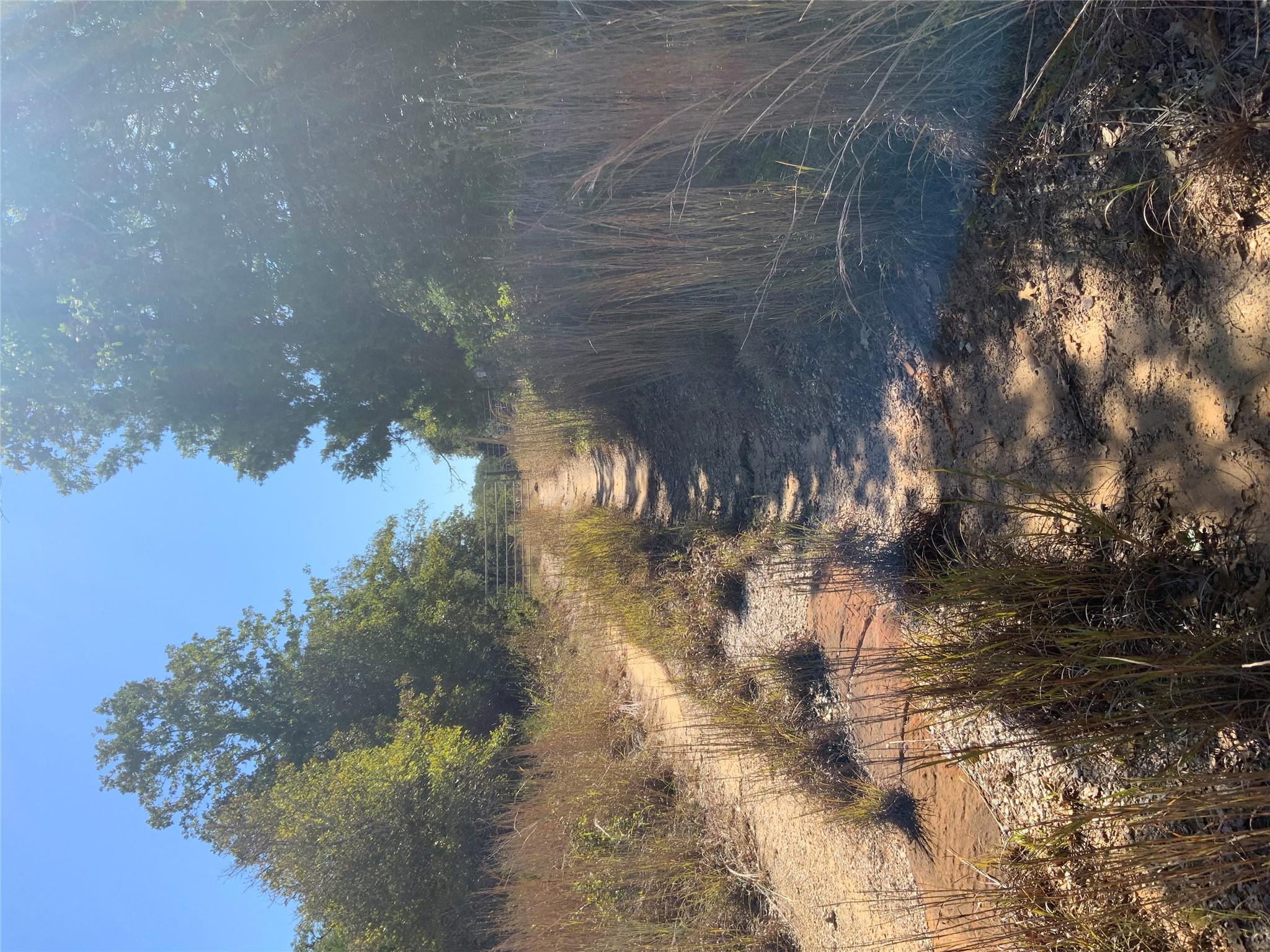 000 County Road 304, Lexington, TX 78947