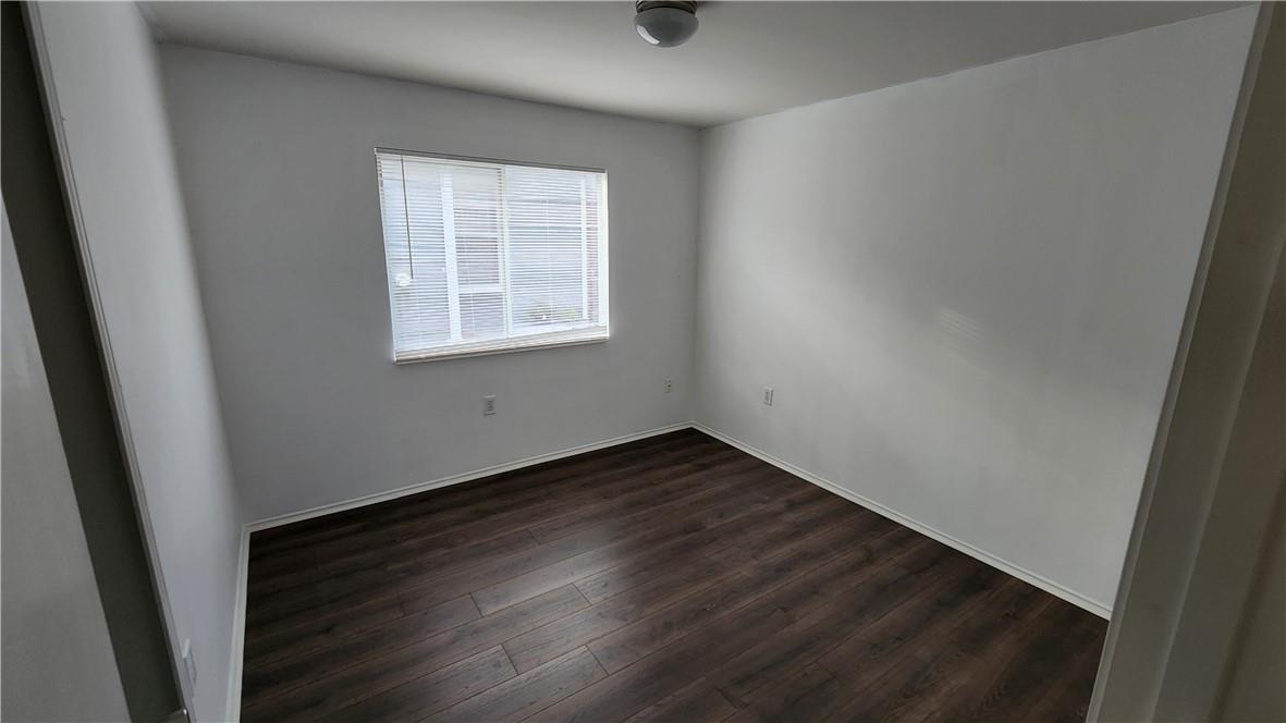 12301 Sky Harbor Dr, Del Valle, TX 78617