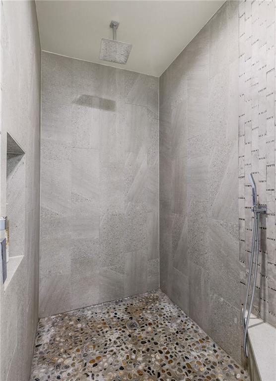 8005 Flintlock Cir, Lago Vista, TX 78645