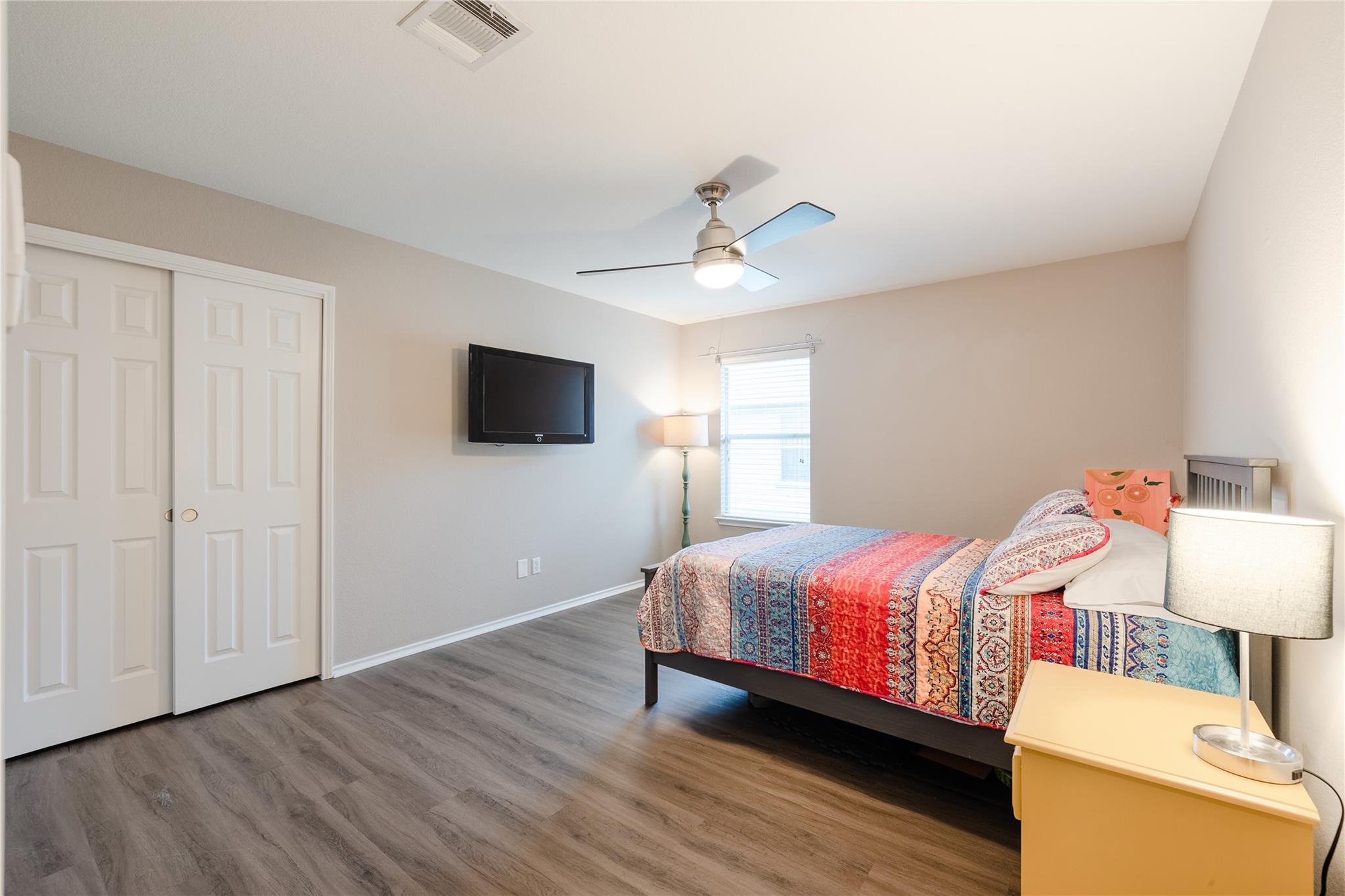 225 Foxglove Dr, Hutto, TX 78634