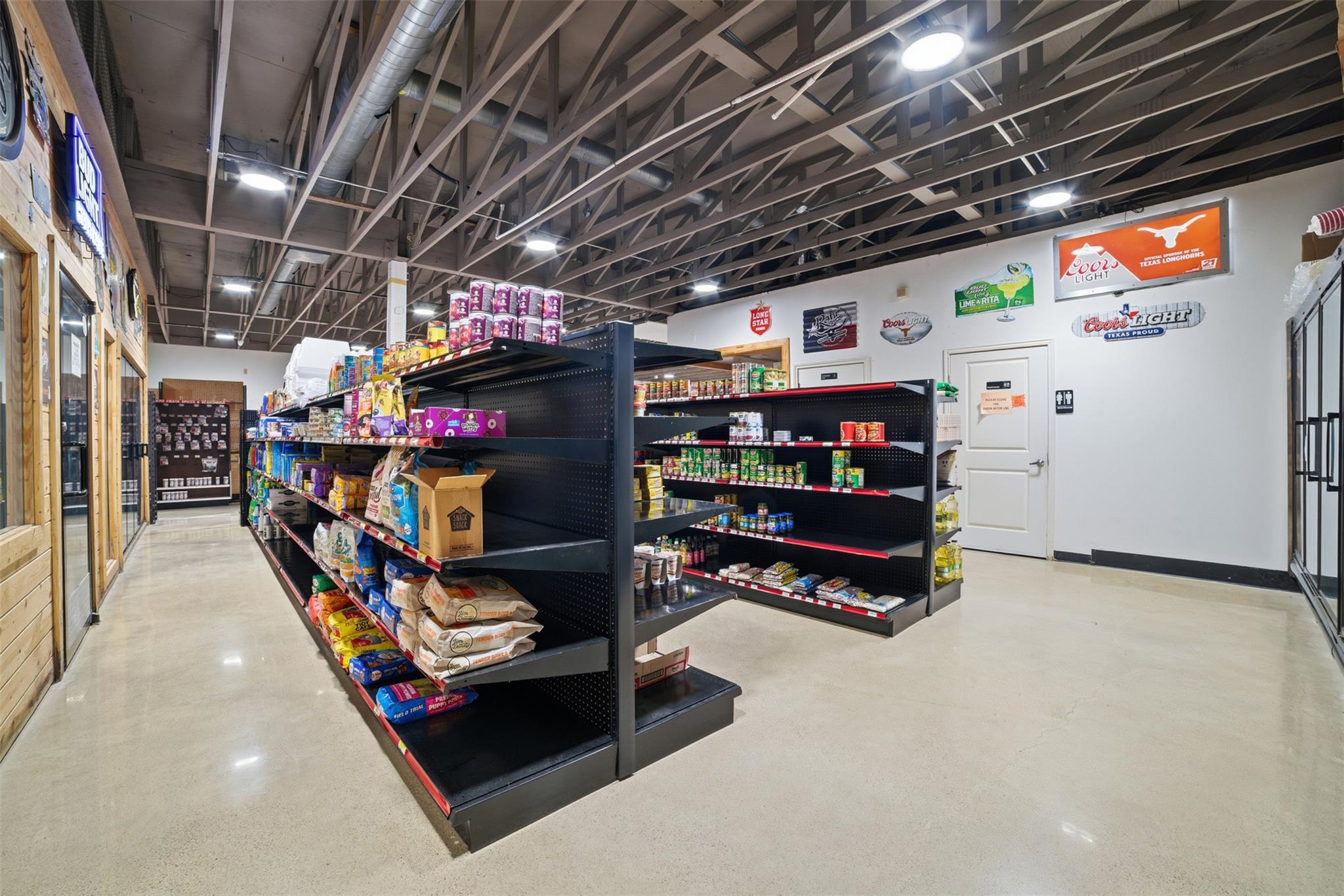 1017 LOOP 332 St, Liberty Hill, TX 78642