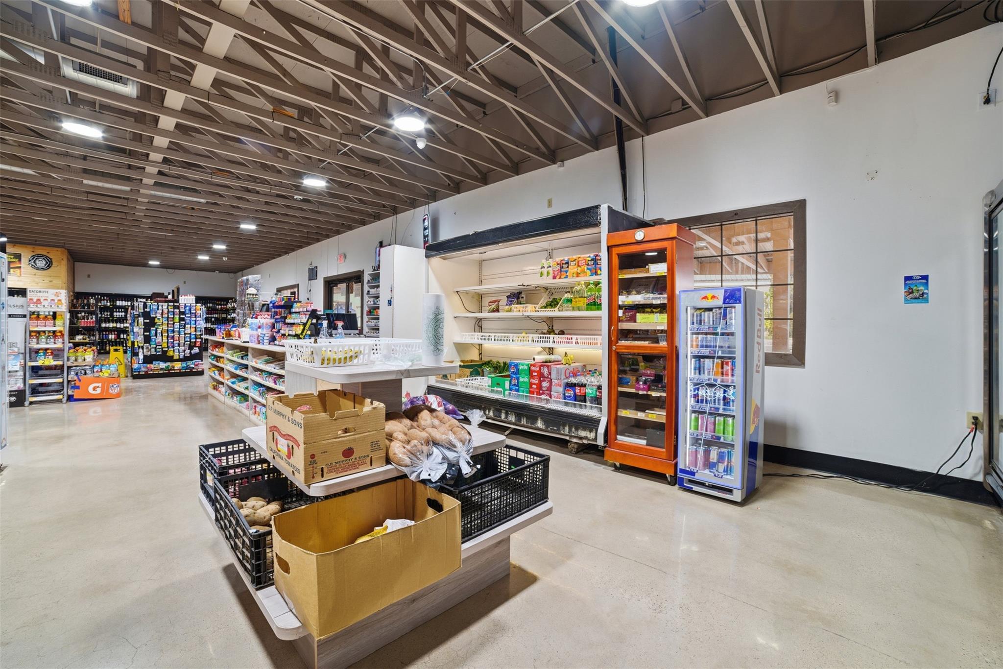 1017 LOOP 332 St, Liberty Hill, TX 78642