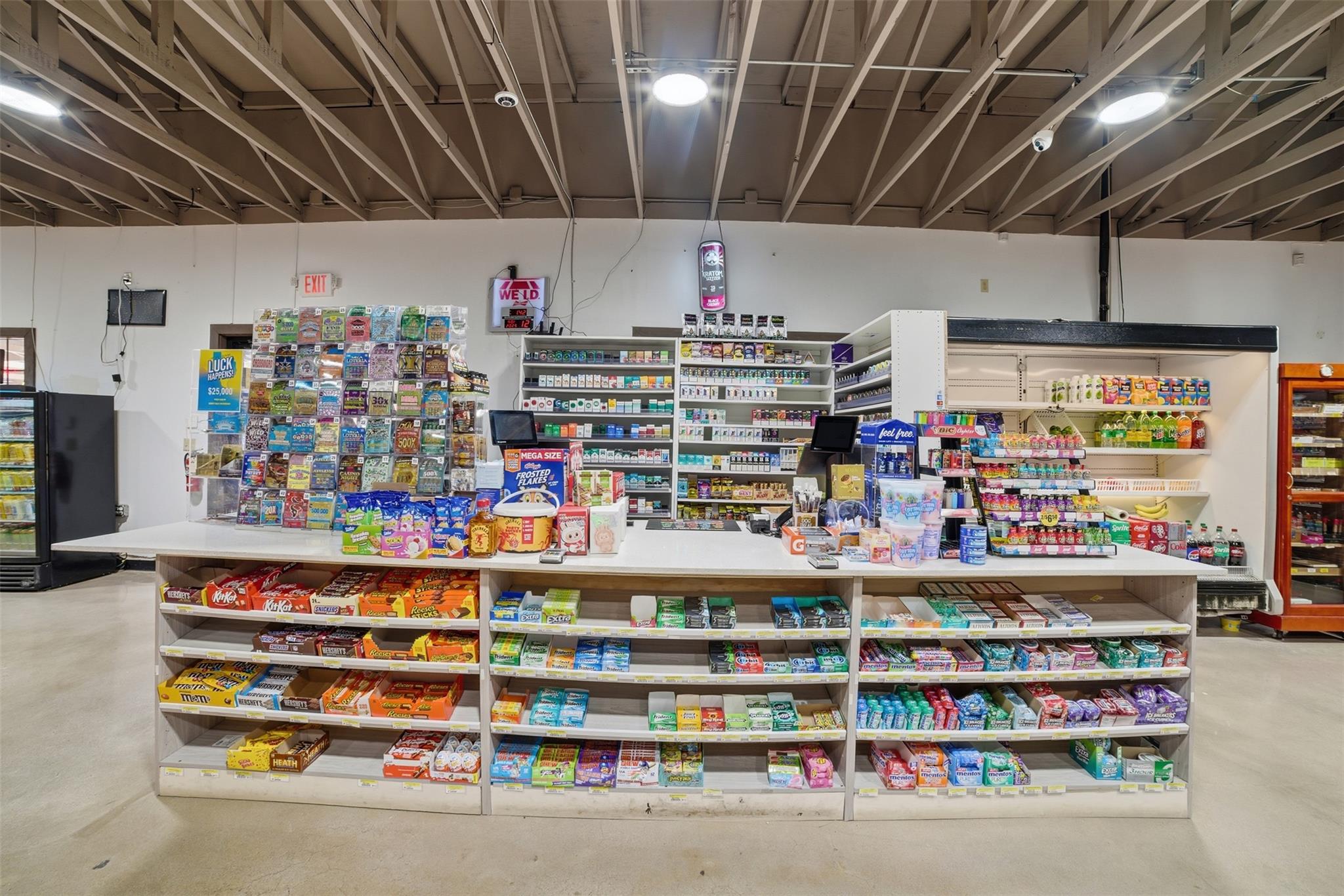 1017 LOOP 332 St, Liberty Hill, TX 78642