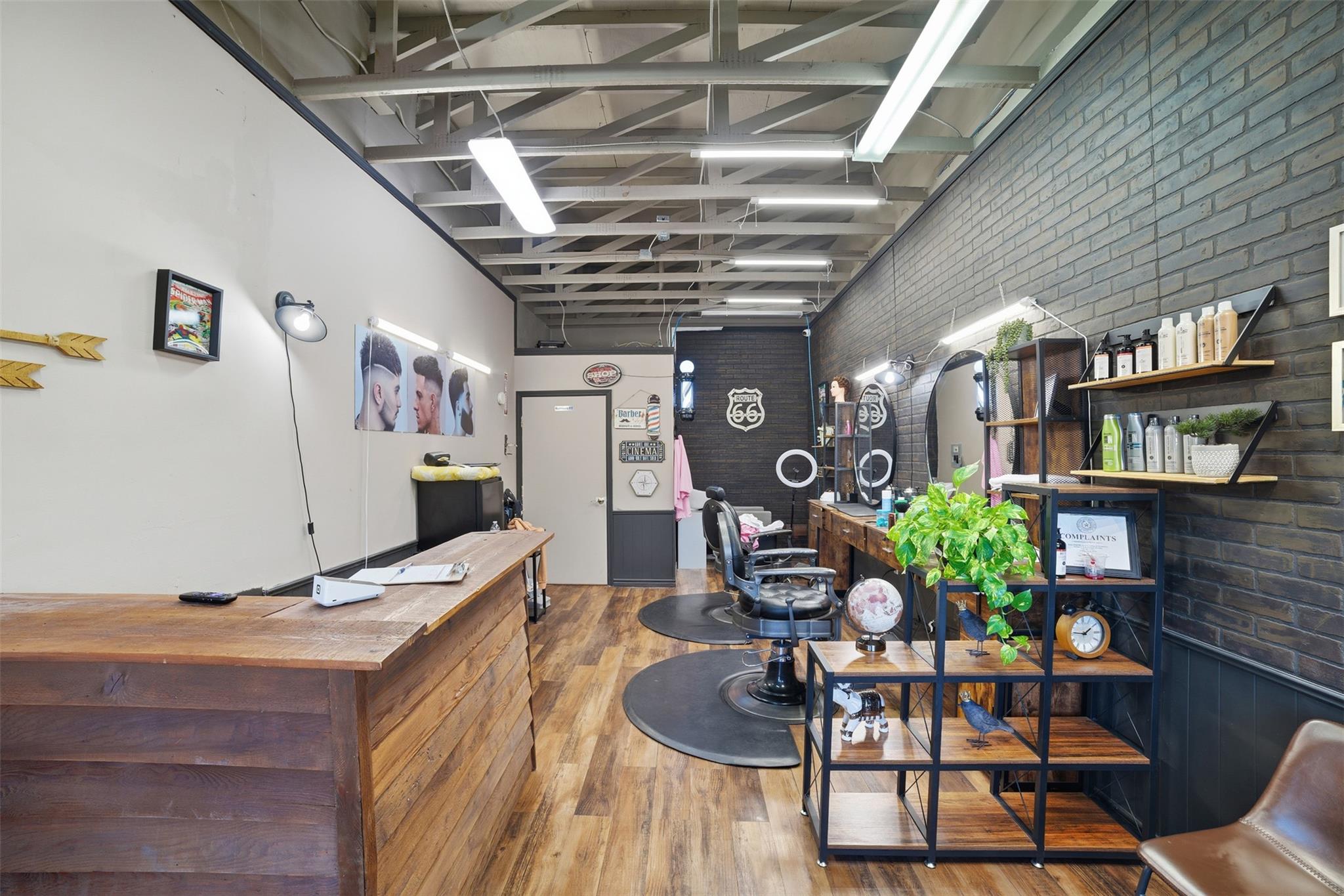 1017 LOOP 332 St, Liberty Hill, TX 78642