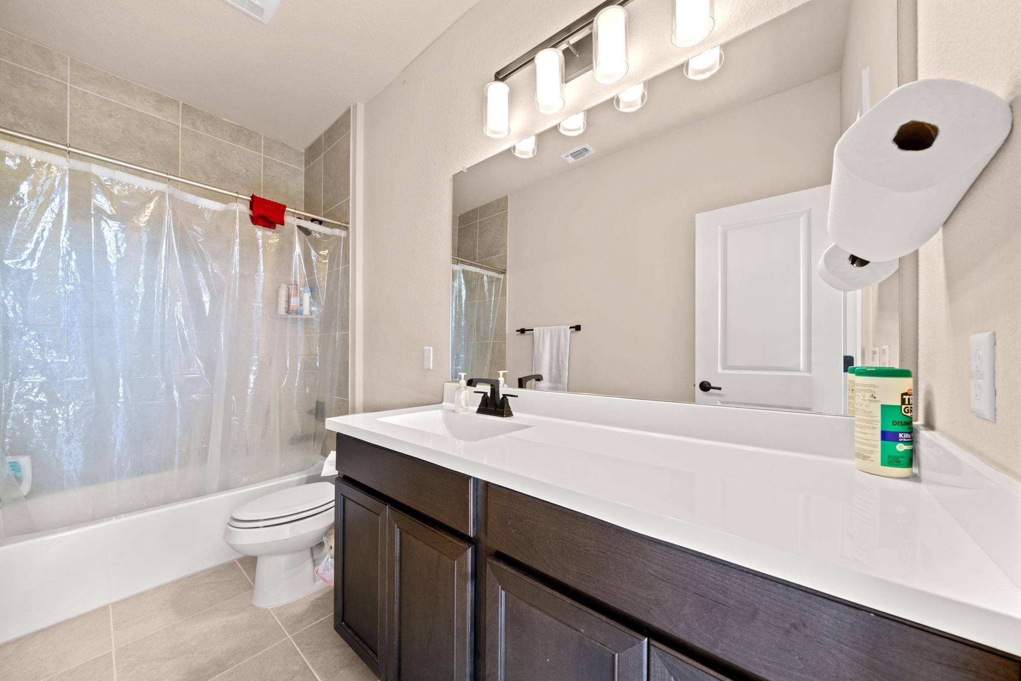 8417 Laughlin Ln, Austin, TX 78744