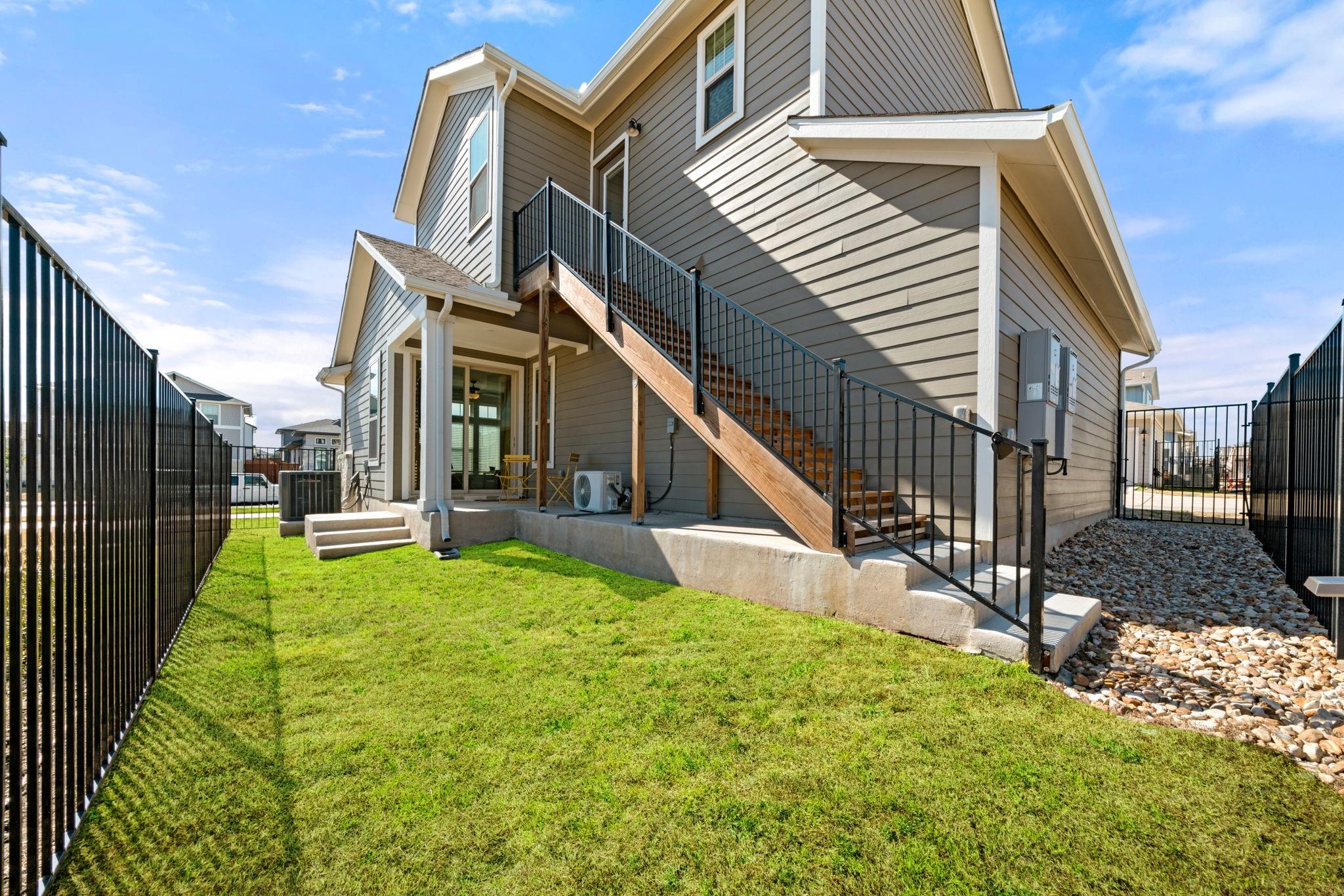 8417 Laughlin Ln, Austin, TX 78744