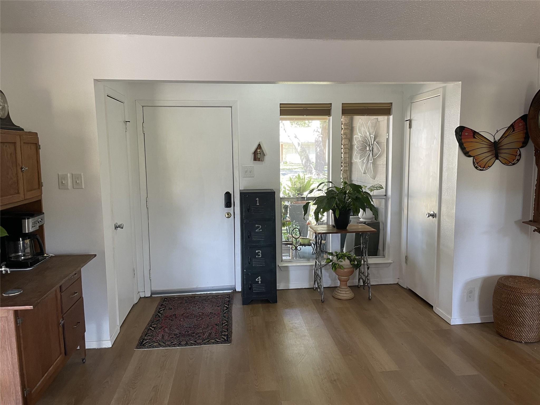 9206 Robins Nest Ln, Austin, TX 78729