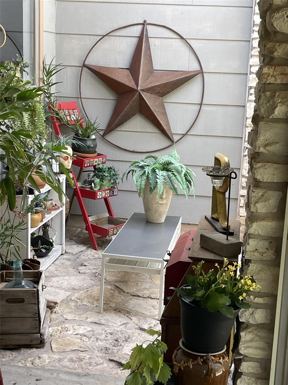 9206 Robins Nest Ln, Austin, TX 78729