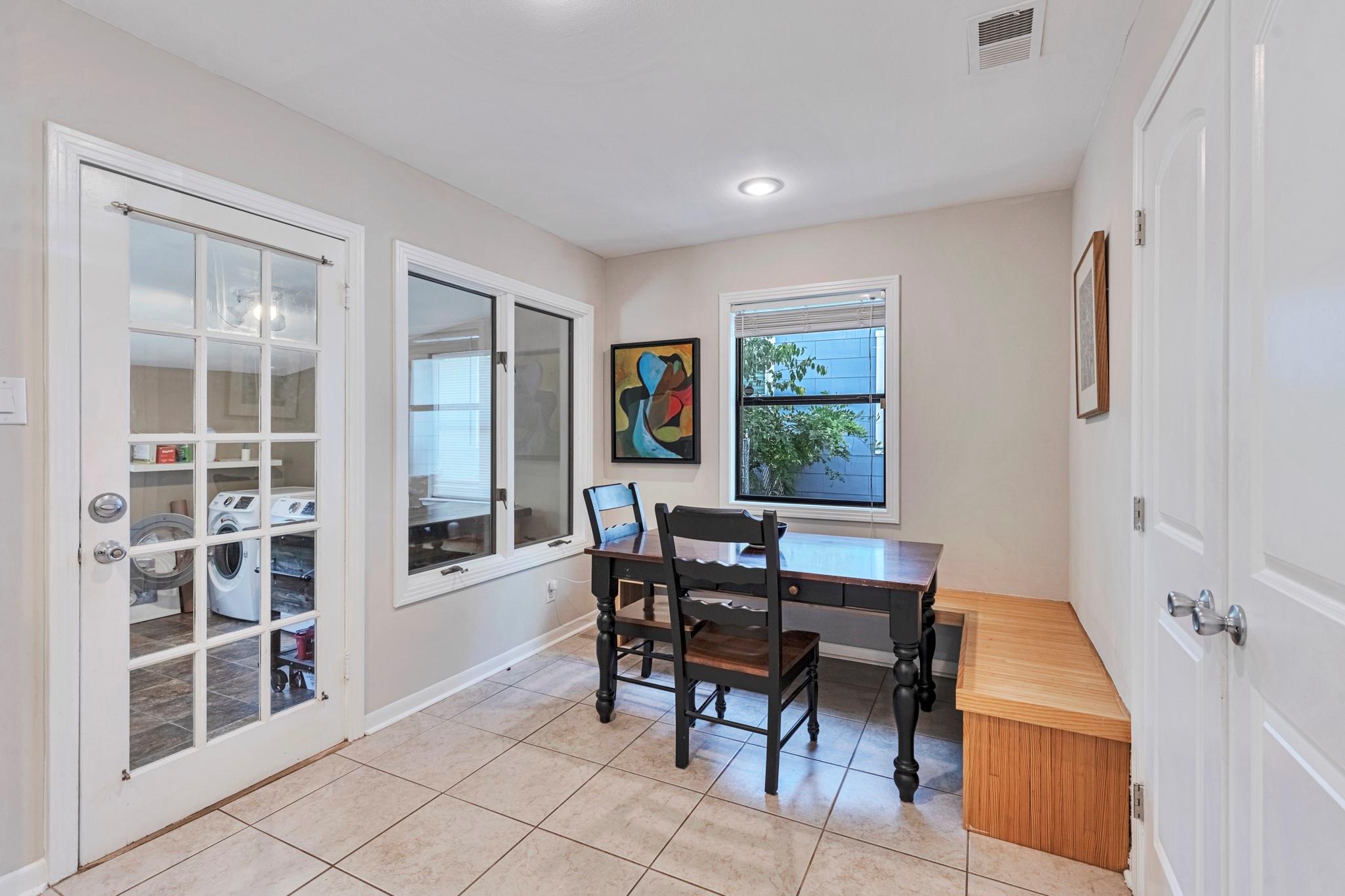 1715 W Saint Johns Ave, Austin, TX 78757