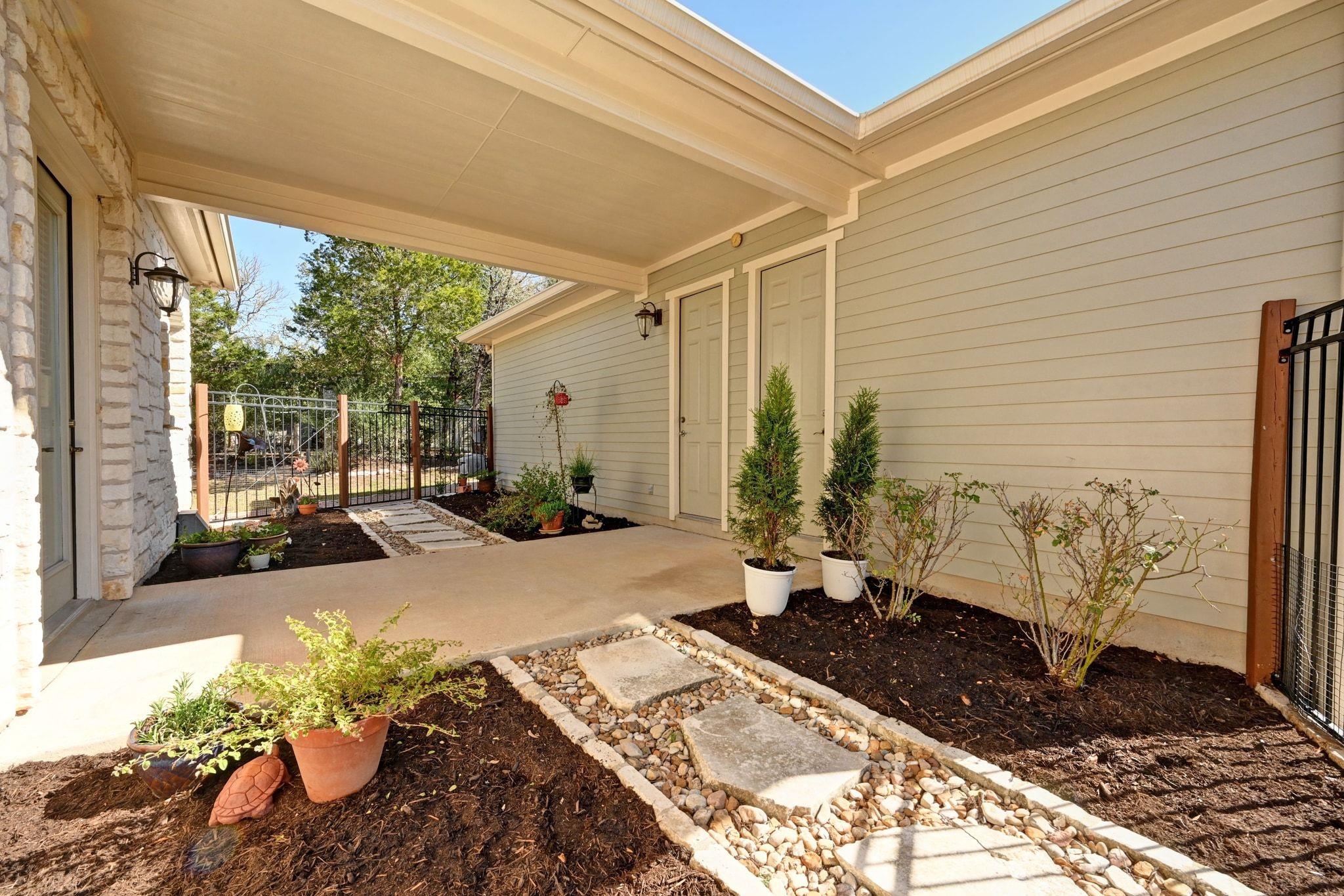 9300 N Madrone Trl, Austin, TX 78737