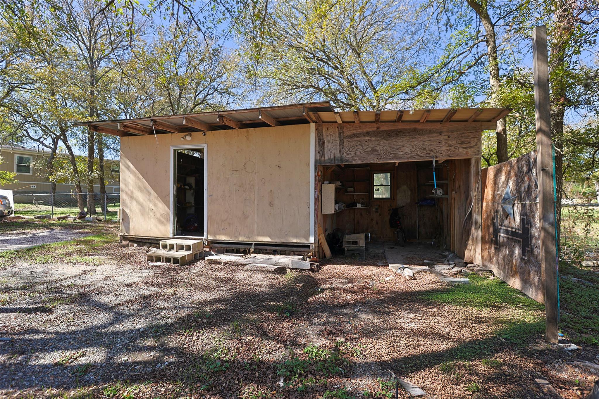 16902 Fagerquist Rd, Del Valle, TX 78617