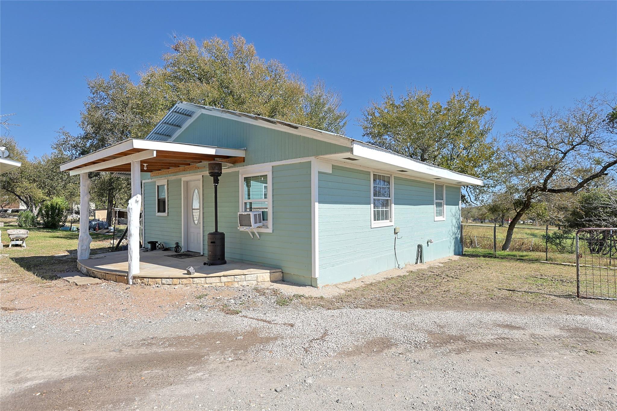 16902 Fagerquist Rd, Del Valle, TX 78617