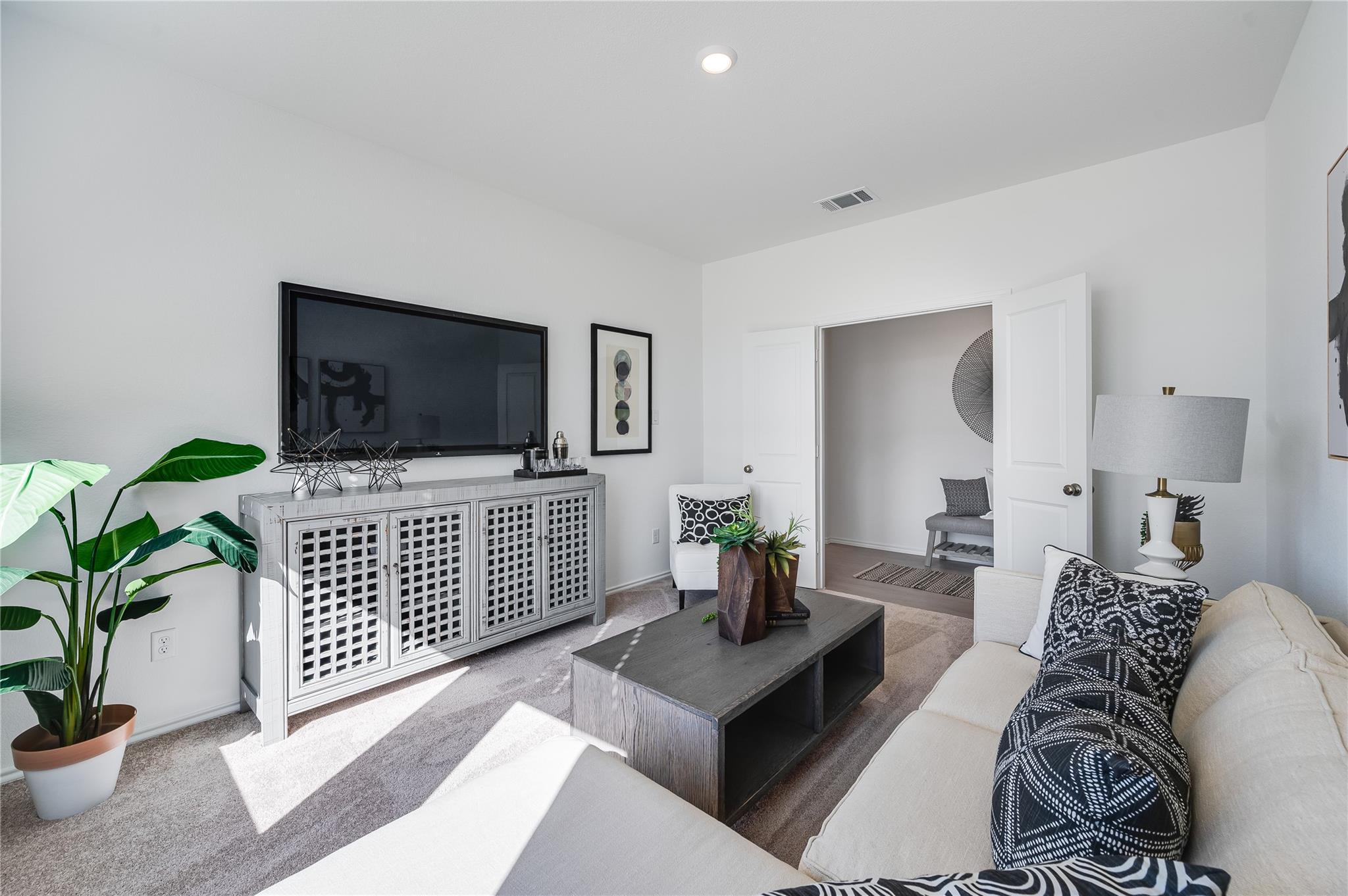 218 Bertram Oaks Rd, Bertram, TX 78605