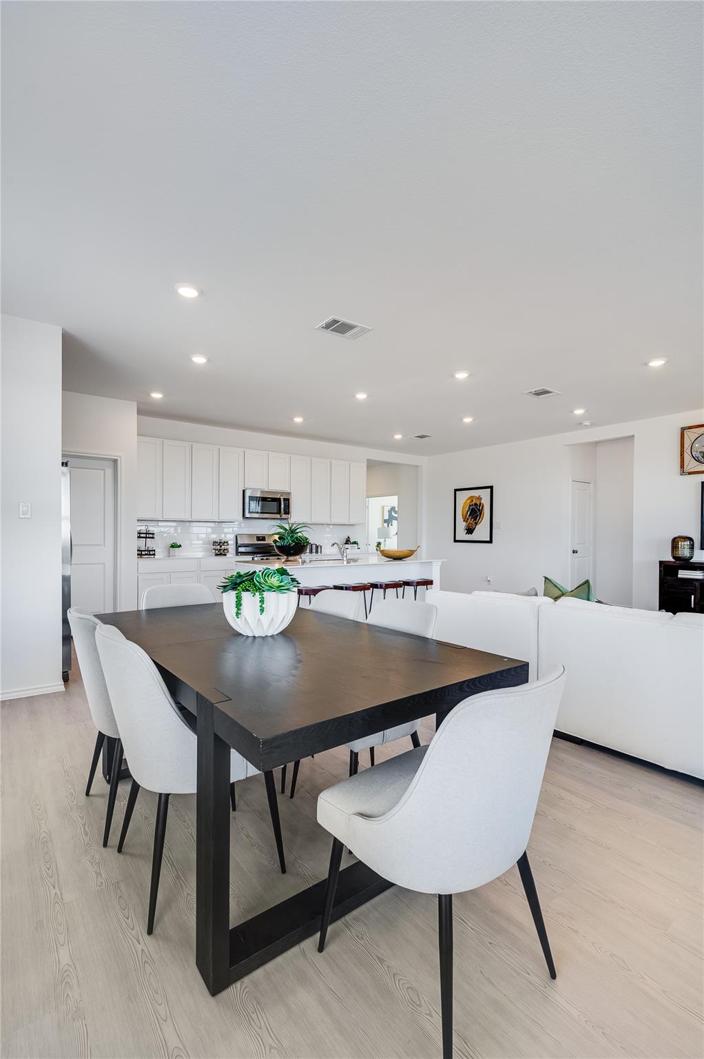 218 Bertram Oaks Rd, Bertram, TX 78605