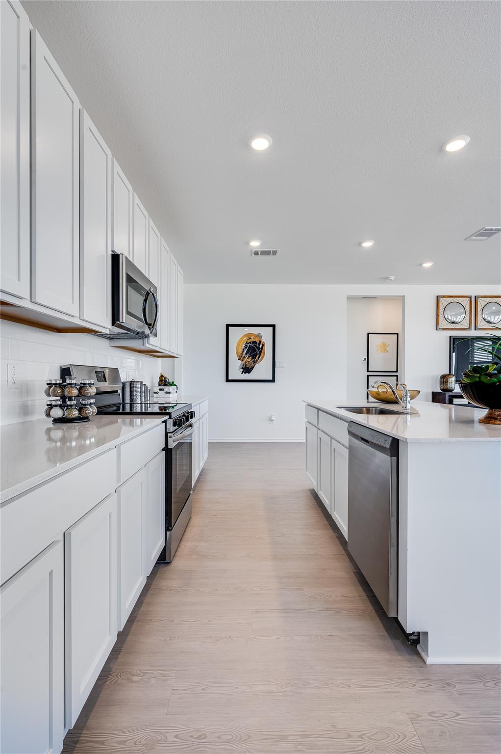 218 Bertram Oaks Rd, Bertram, TX 78605