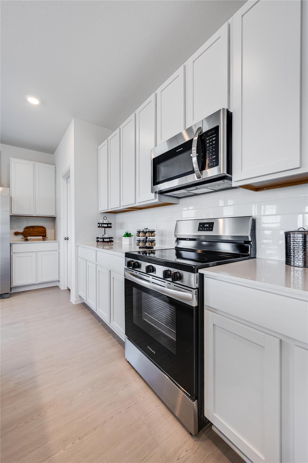 218 Bertram Oaks Rd, Bertram, TX 78605