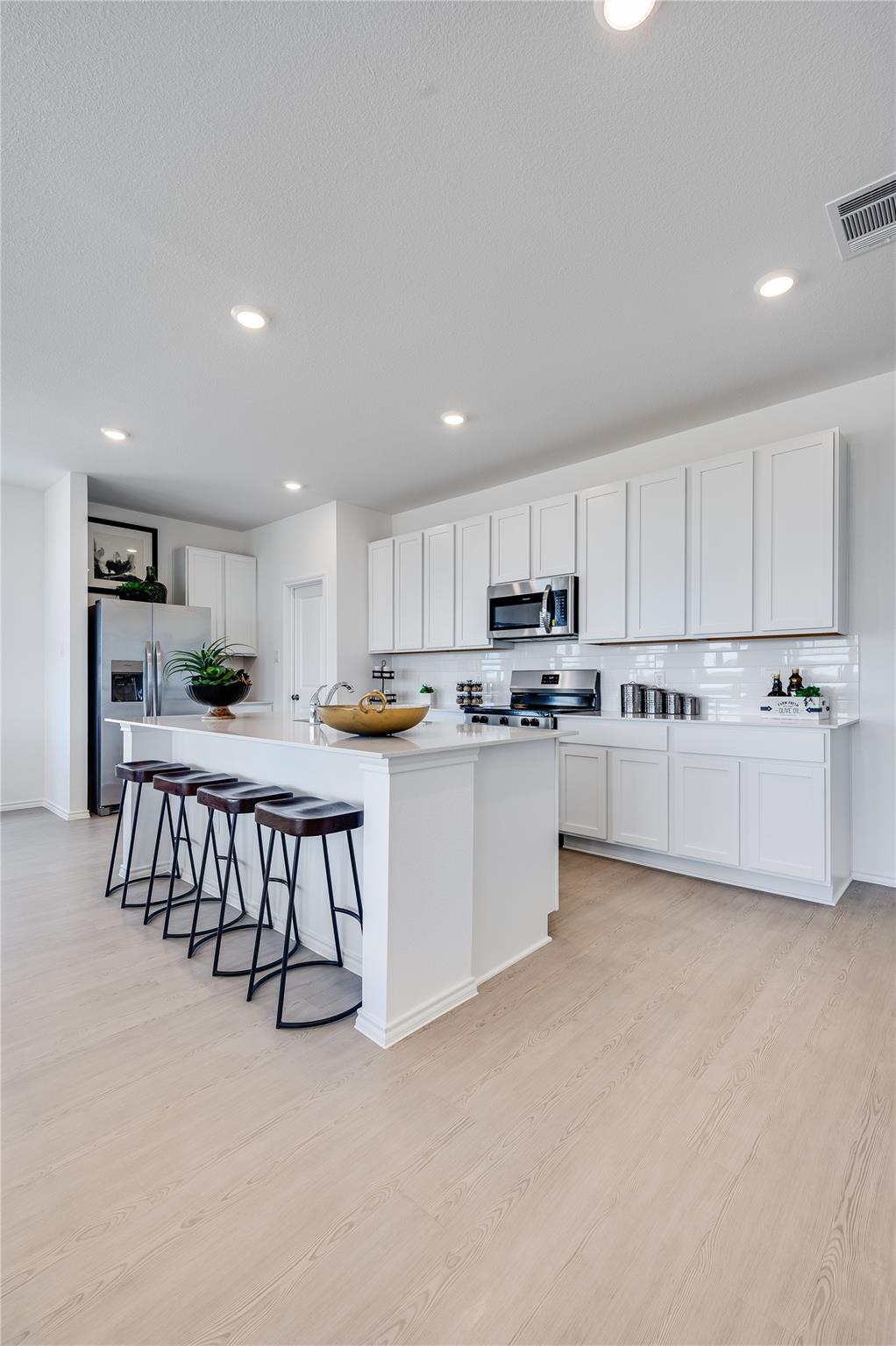 218 Bertram Oaks Rd, Bertram, TX 78605