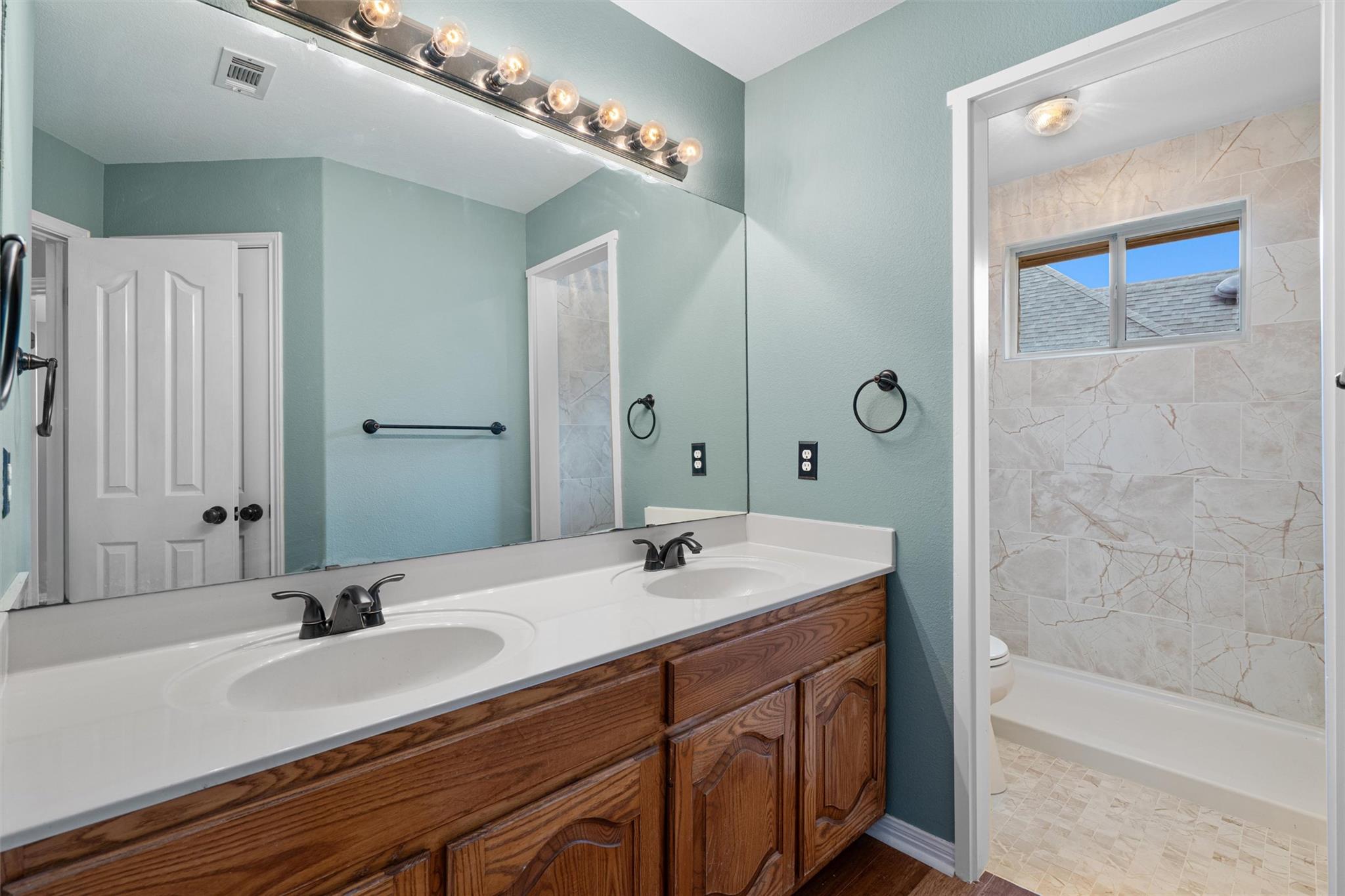 318 Ridge Run Dr, Georgetown, TX 78628