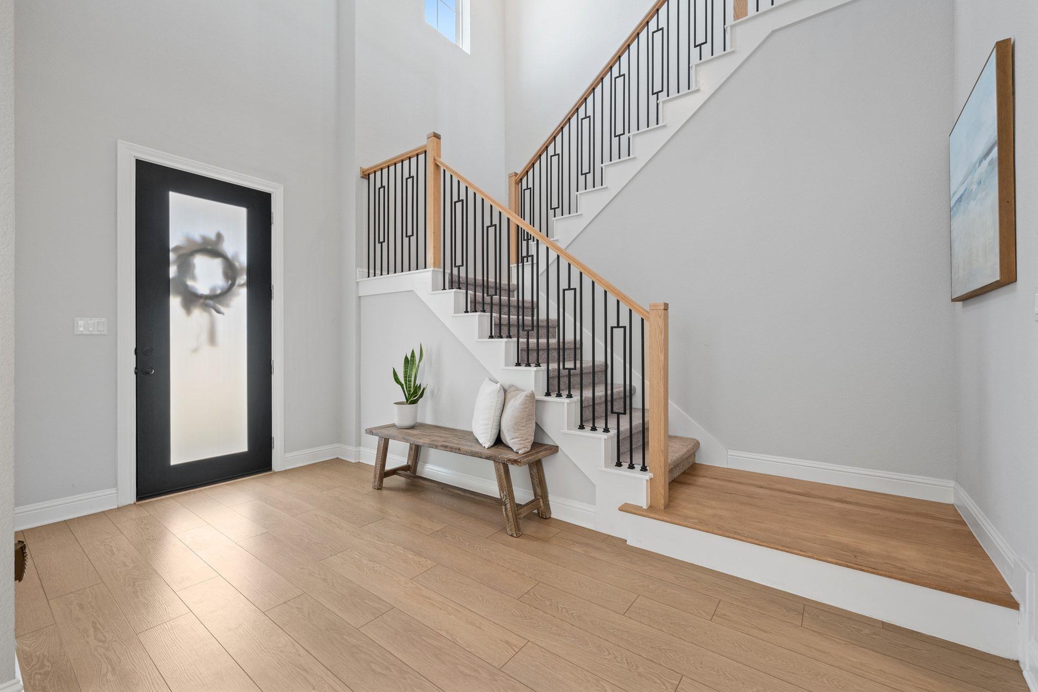 198 Crescent Moon Ct, Dripping Springs, TX 78620