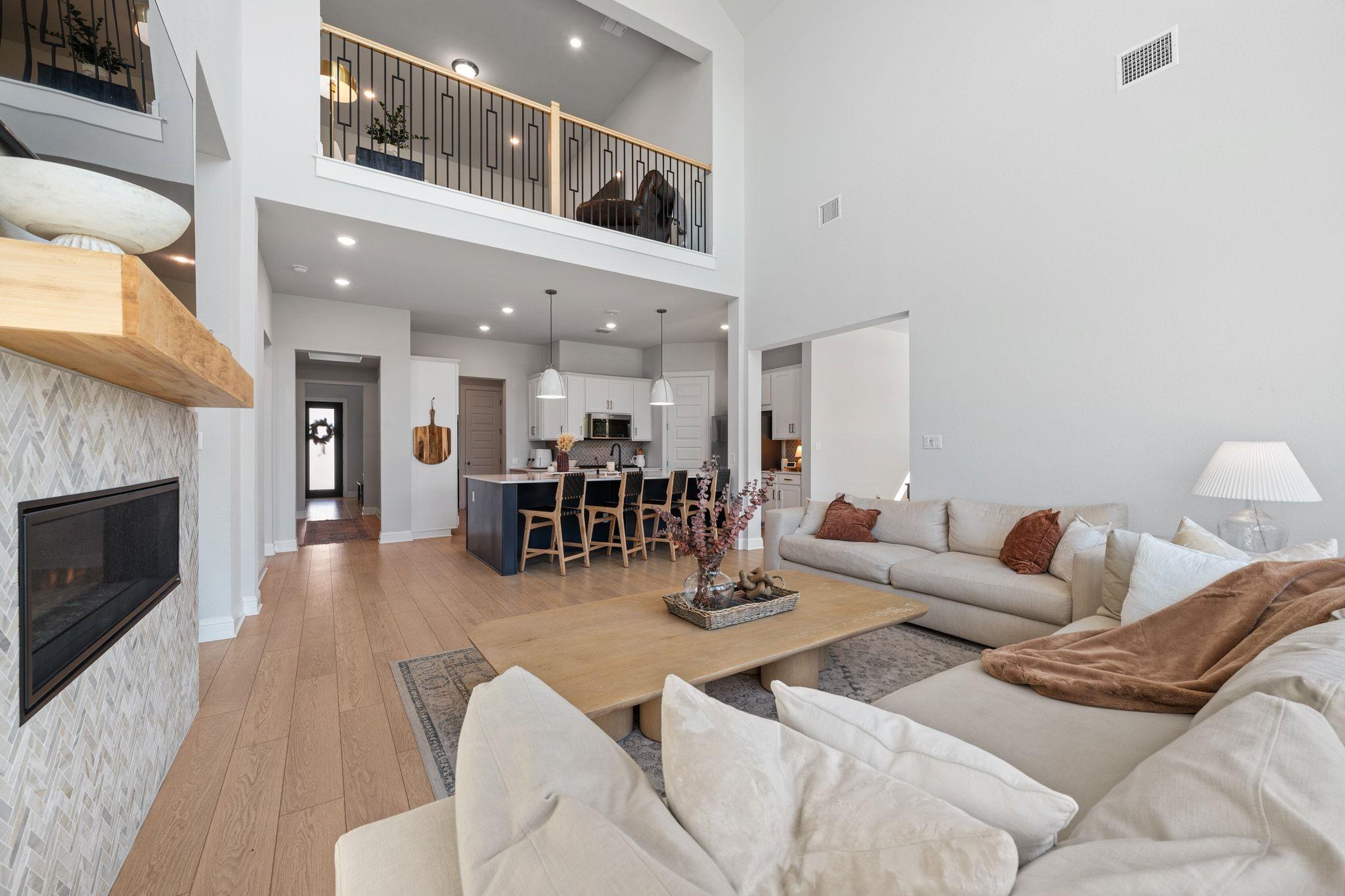 198 Crescent Moon Ct, Dripping Springs, TX 78620