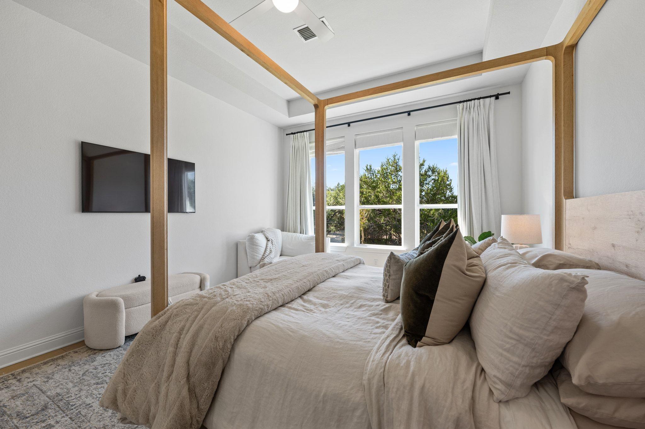 198 Crescent Moon Ct, Dripping Springs, TX 78620