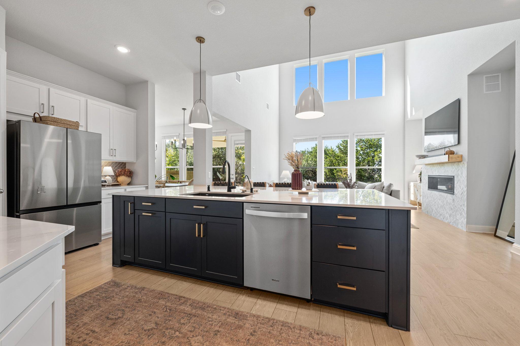 198 Crescent Moon Ct, Dripping Springs, TX 78620