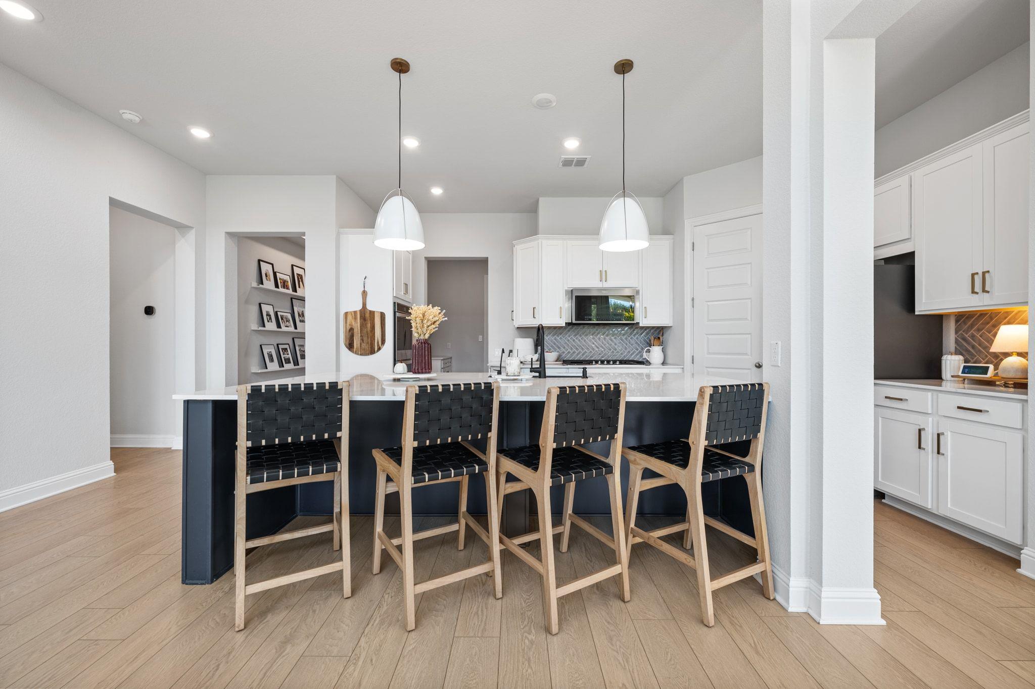 198 Crescent Moon Ct, Dripping Springs, TX 78620