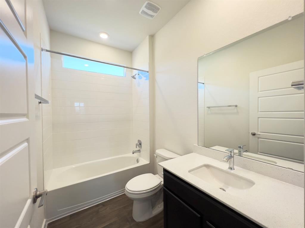 2900 Egan Dr, Pflugerville, TX 78660