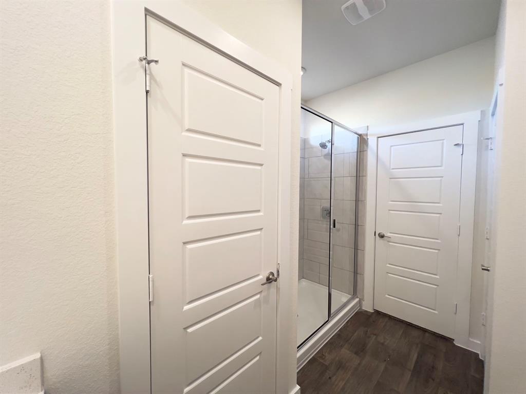 2900 Egan Dr, Pflugerville, TX 78660