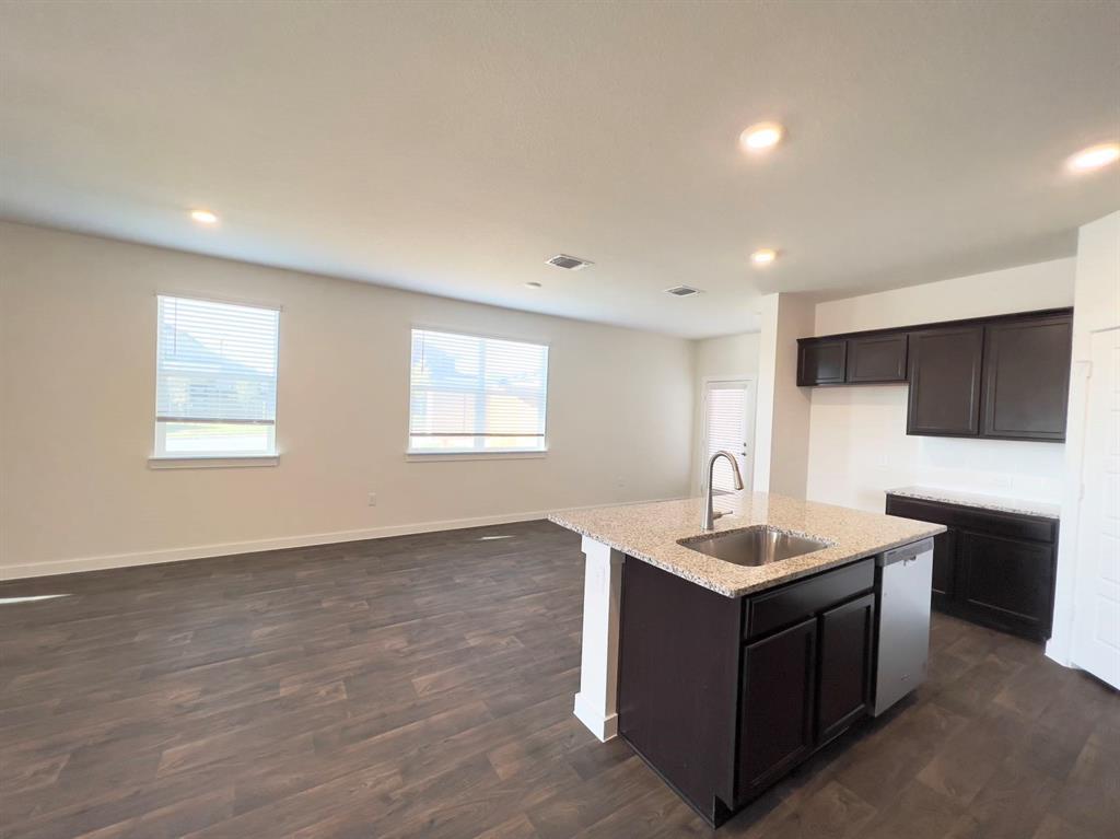 2900 Egan Dr, Pflugerville, TX 78660