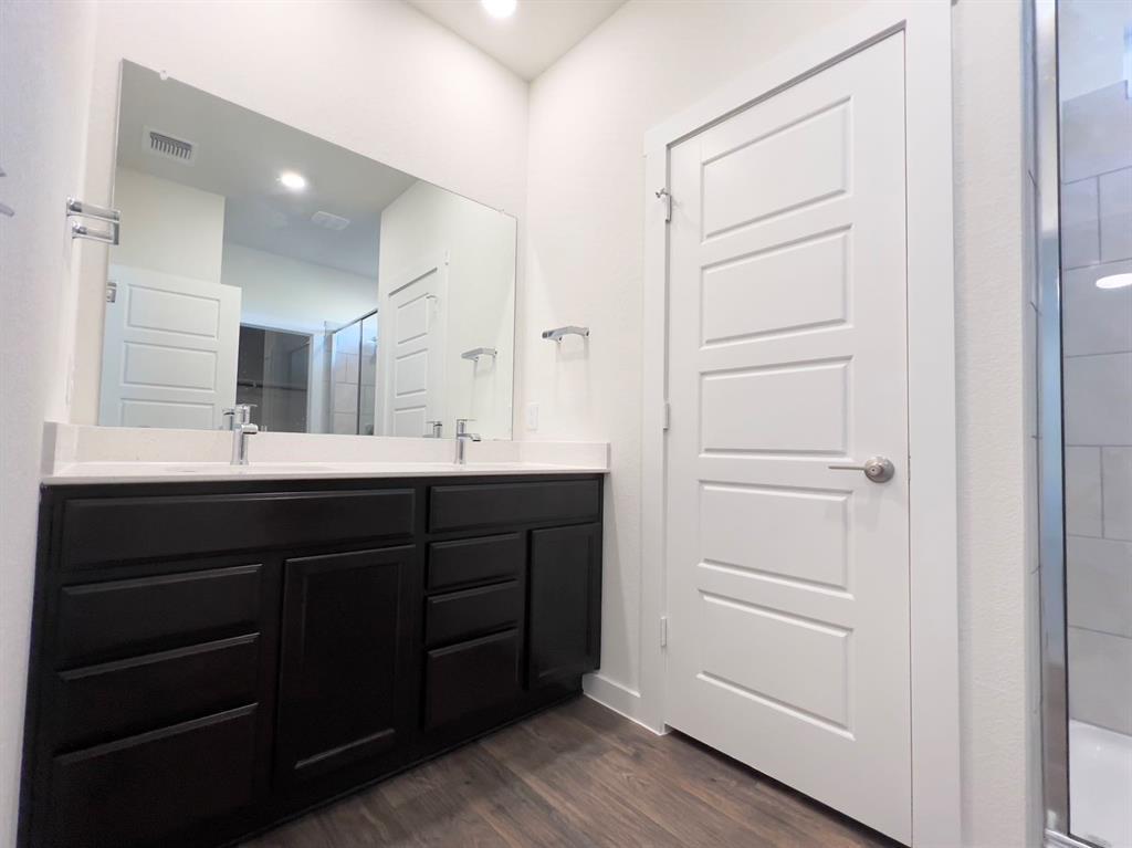 2900 Egan Dr, Pflugerville, TX 78660