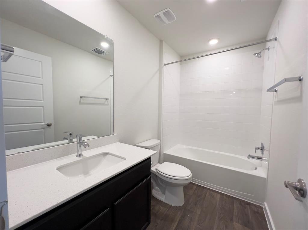 2900 Egan Dr, Pflugerville, TX 78660