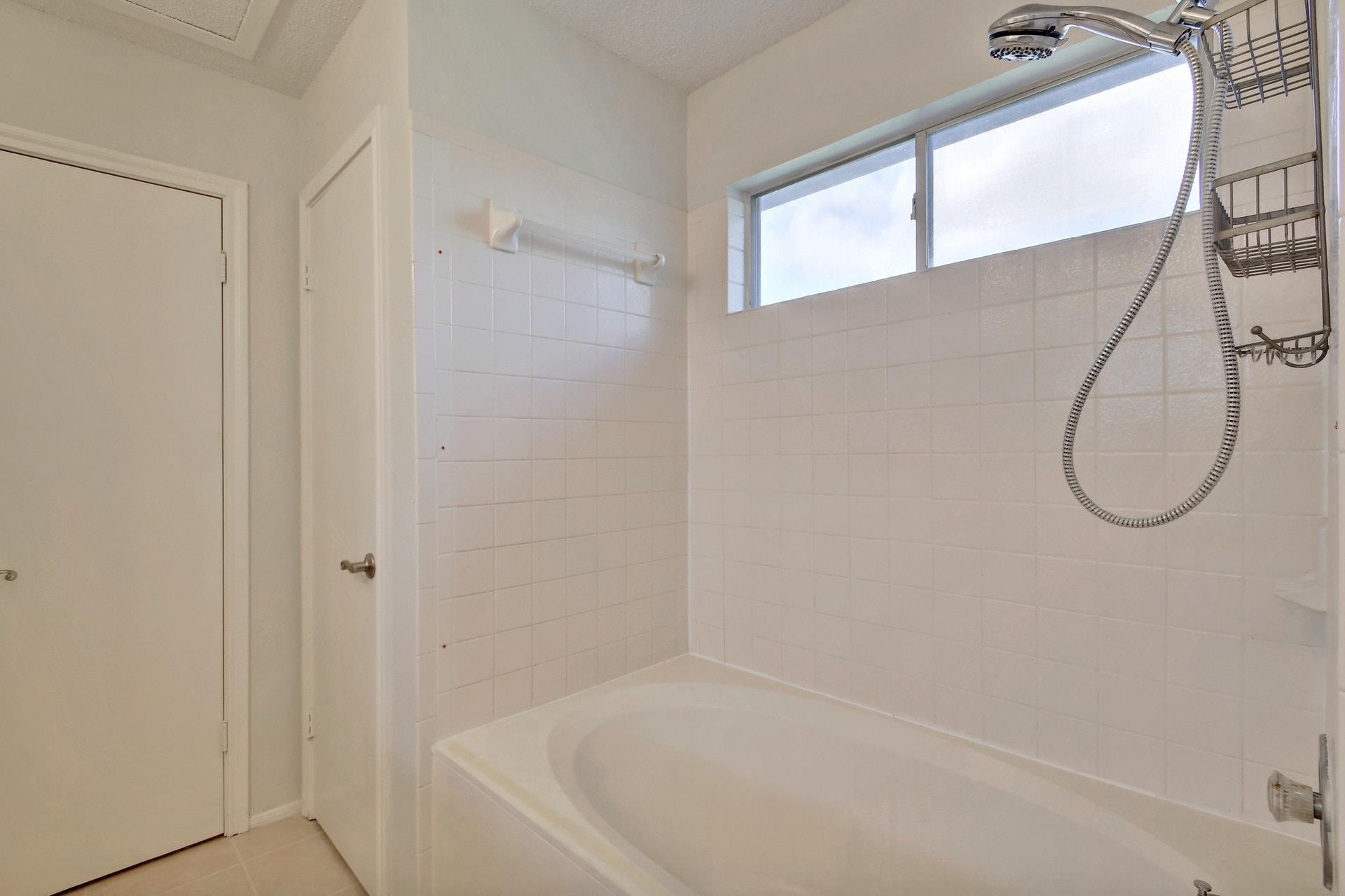 1609 Lantern Light Dr, Round Rock, TX 78681